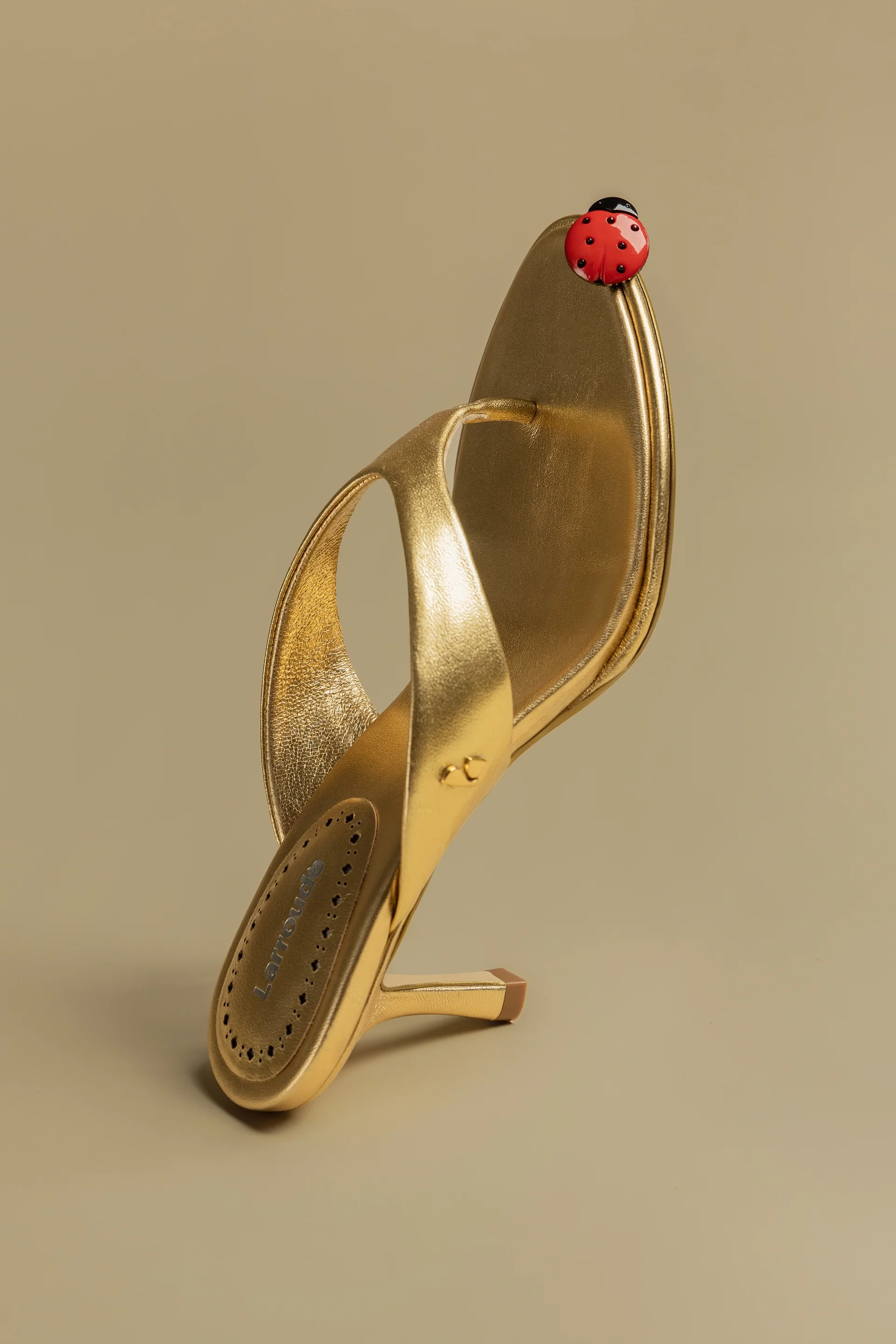 Gaia Sandal In Gold Metallic Leather