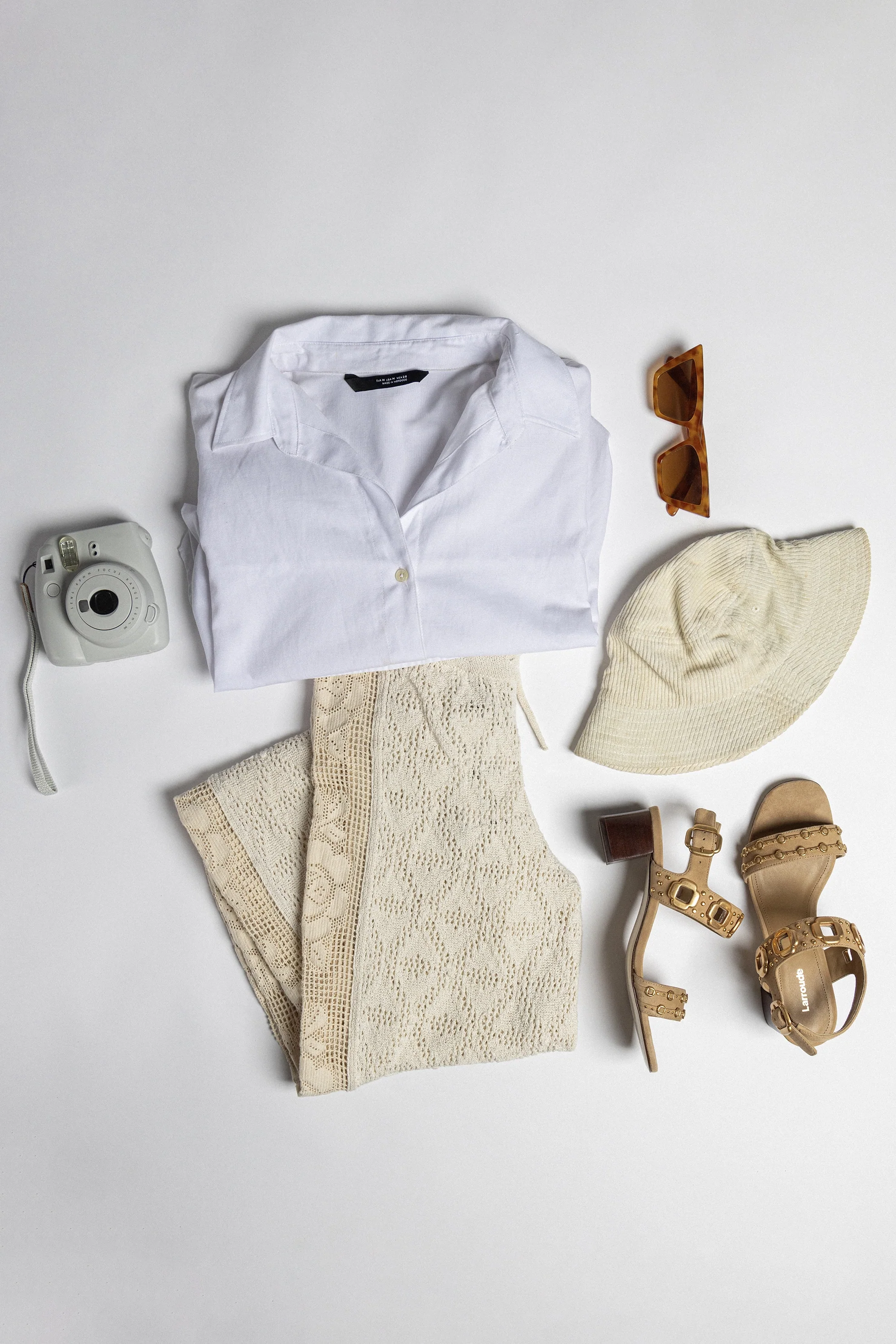 Milan Studs Block Sandal In Peanut Suede