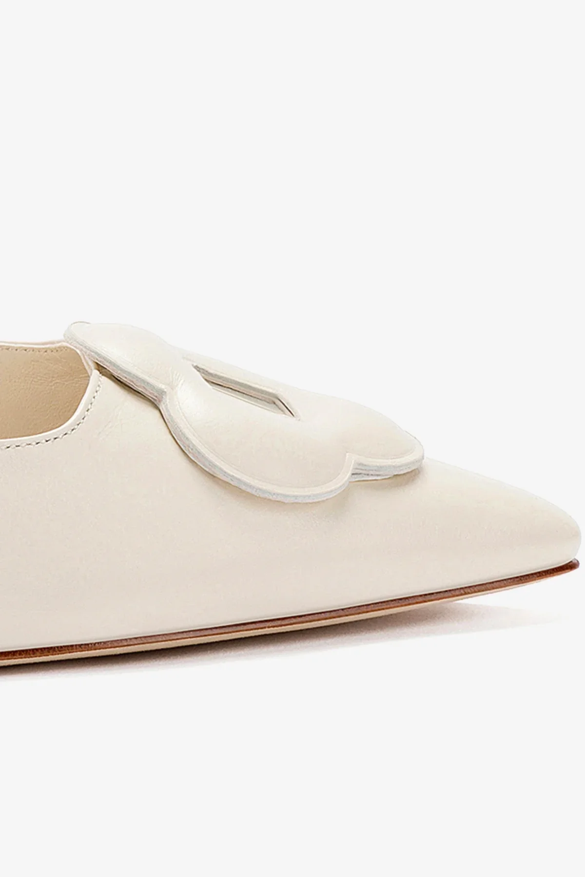 Flora Pump In Ivory Leather