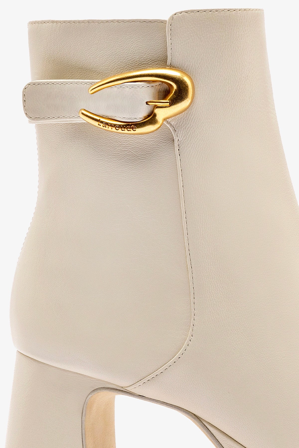 Dolly Verona Low Boot In Ivory Leather