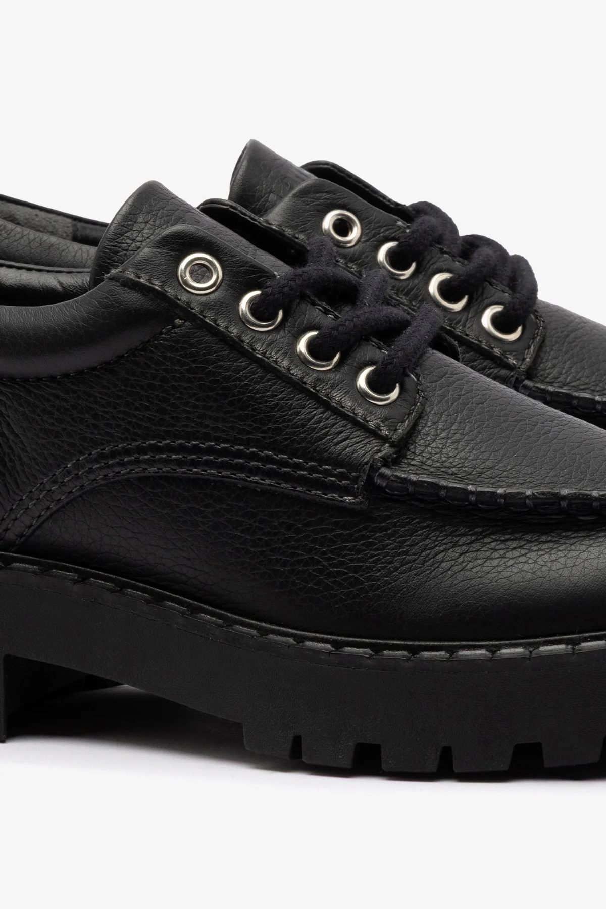 London Lace Up Loafer In Black Leather