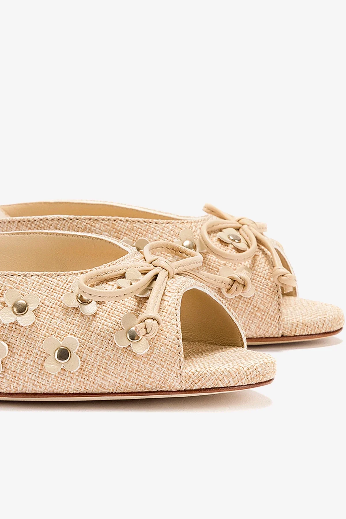 Jasmine Mule In Beige Raffia