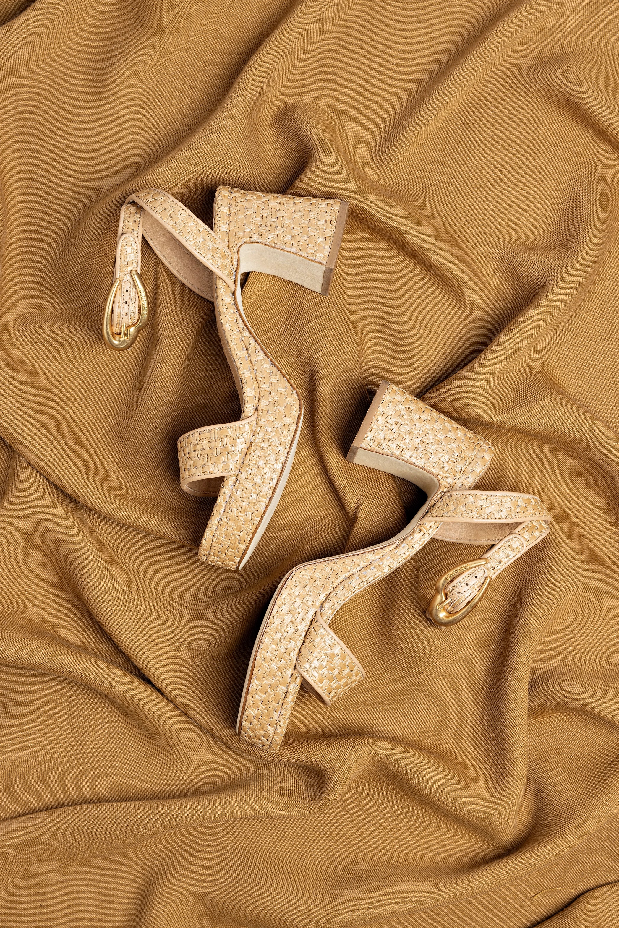 Dolly Verona Low Sandal In Natural Raffia and Beige Leather