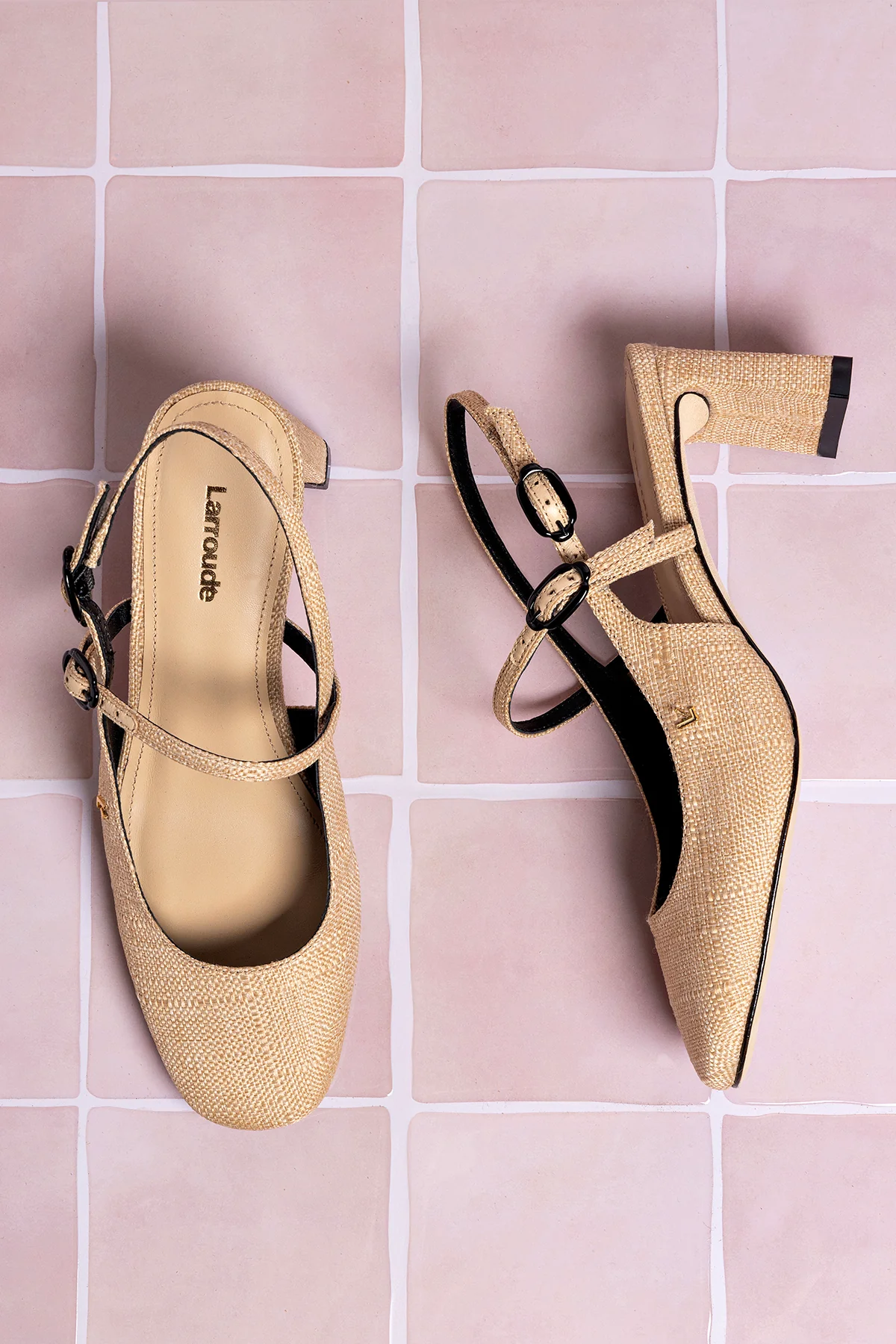 Georgina Pump In Beige Raffia and Black Trimming