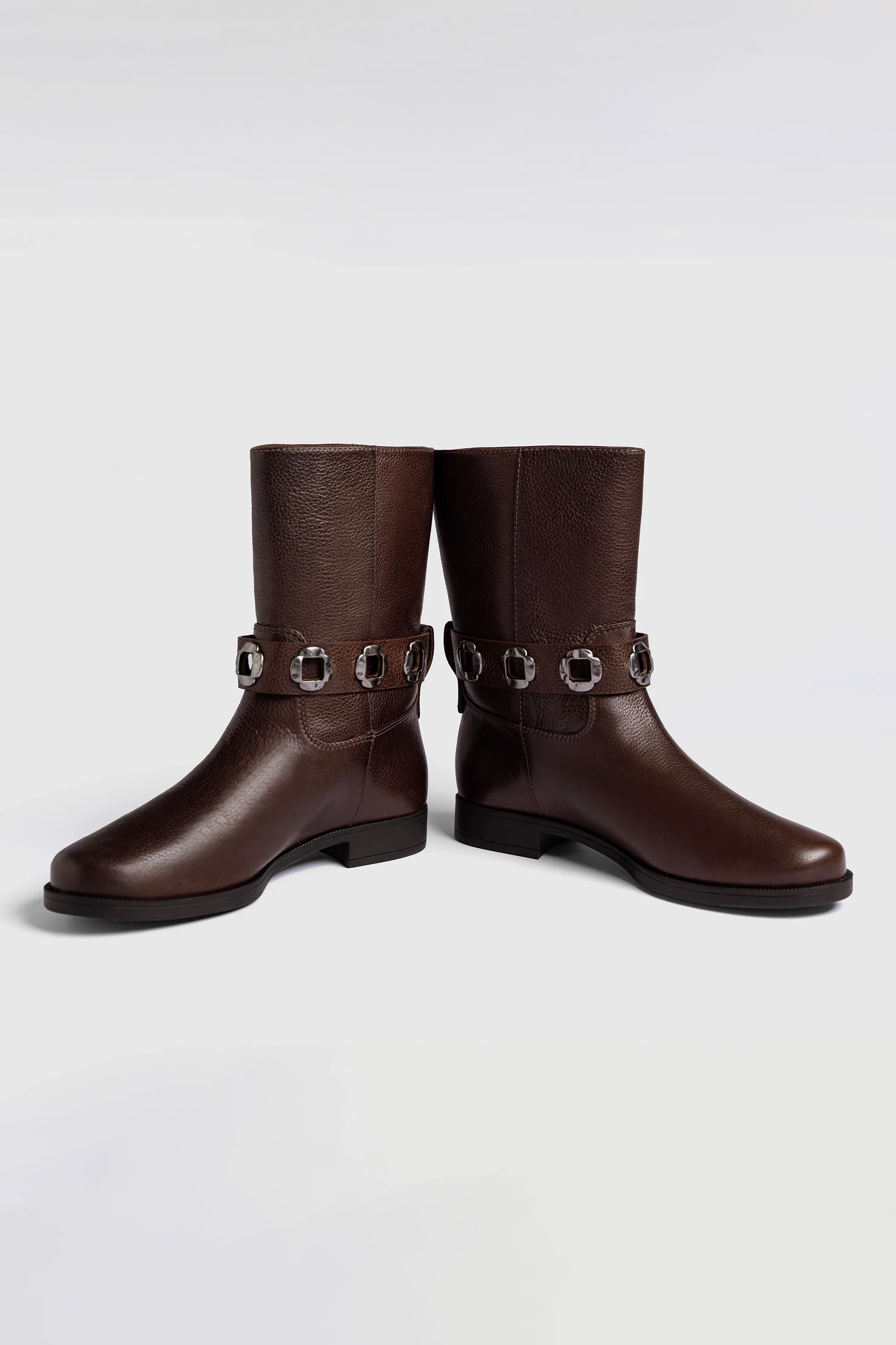 Milan Flat Bootie In Brown Leather