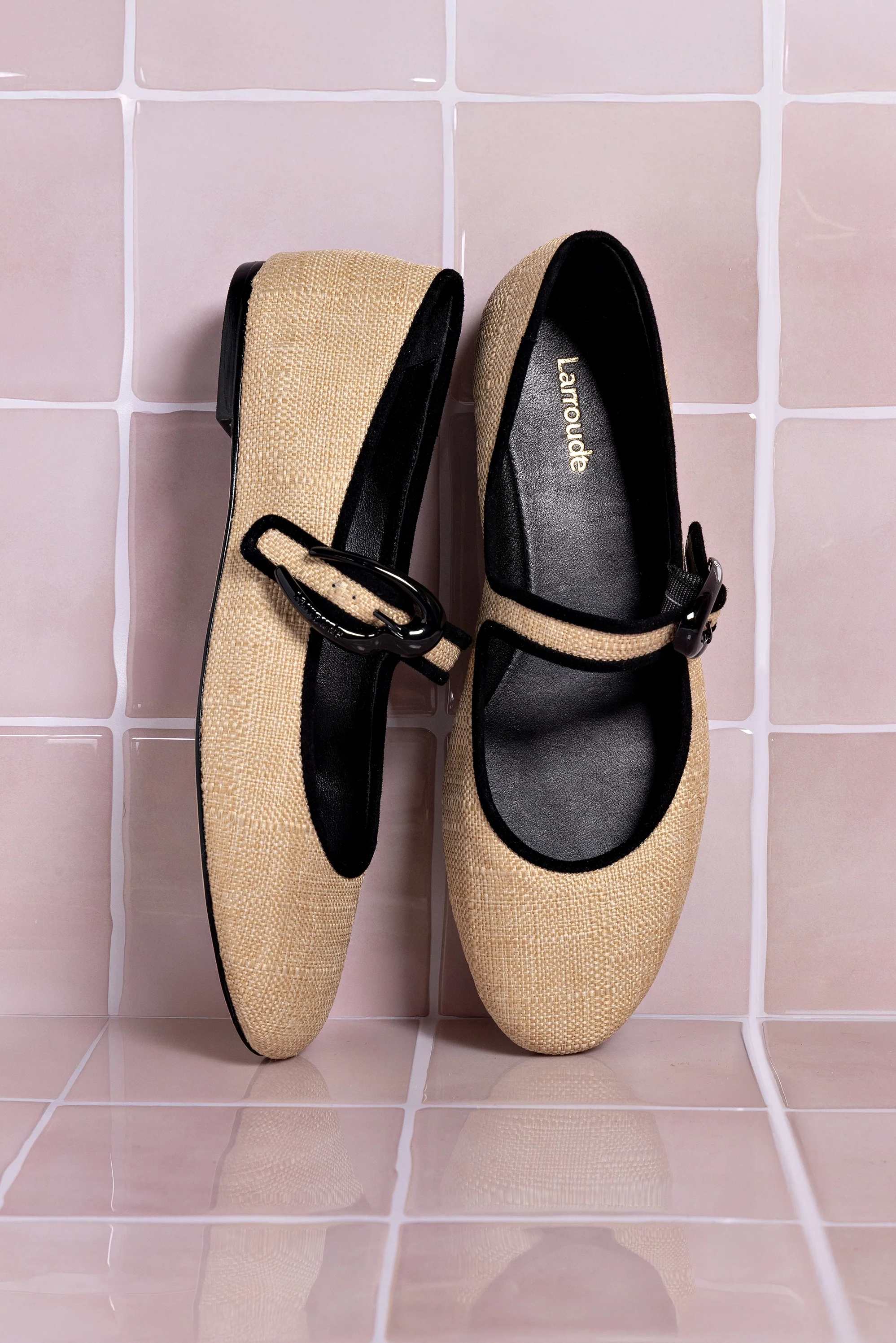 Verona Ballet Flat In Beige Raffia and Black Trimming
