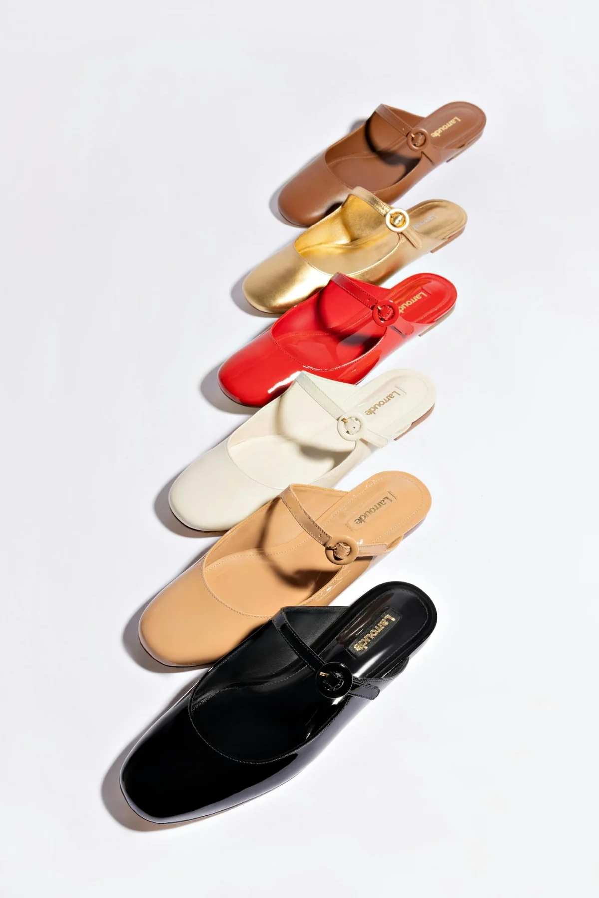 Blair Flat Mule In Caramel Leather