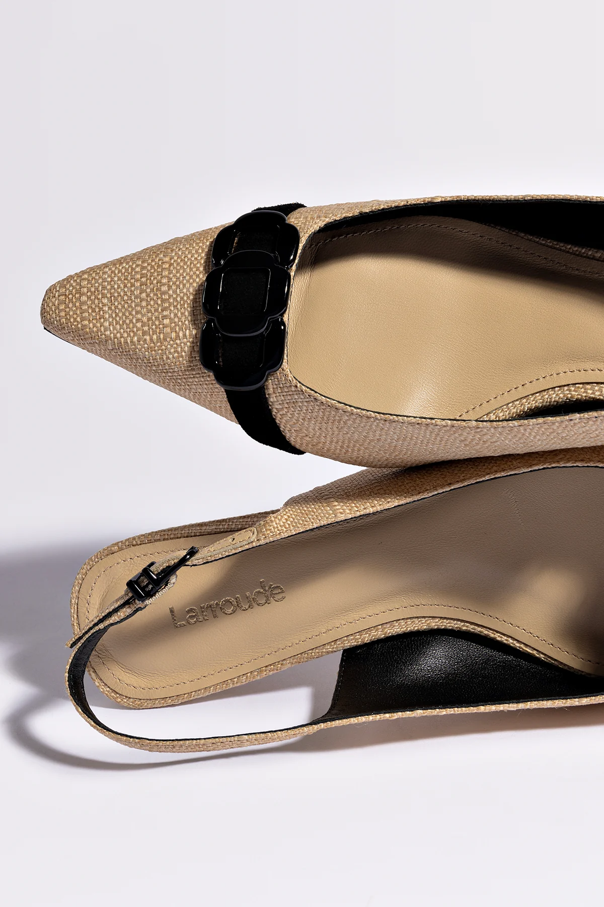 Franca Pump In Beige Raffia and Black Trimming