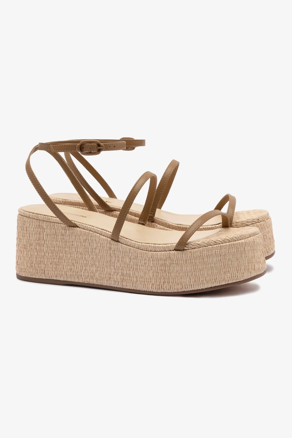 Gio Flatform Sandal In Natural Raffia and Hazelnut Trimming
