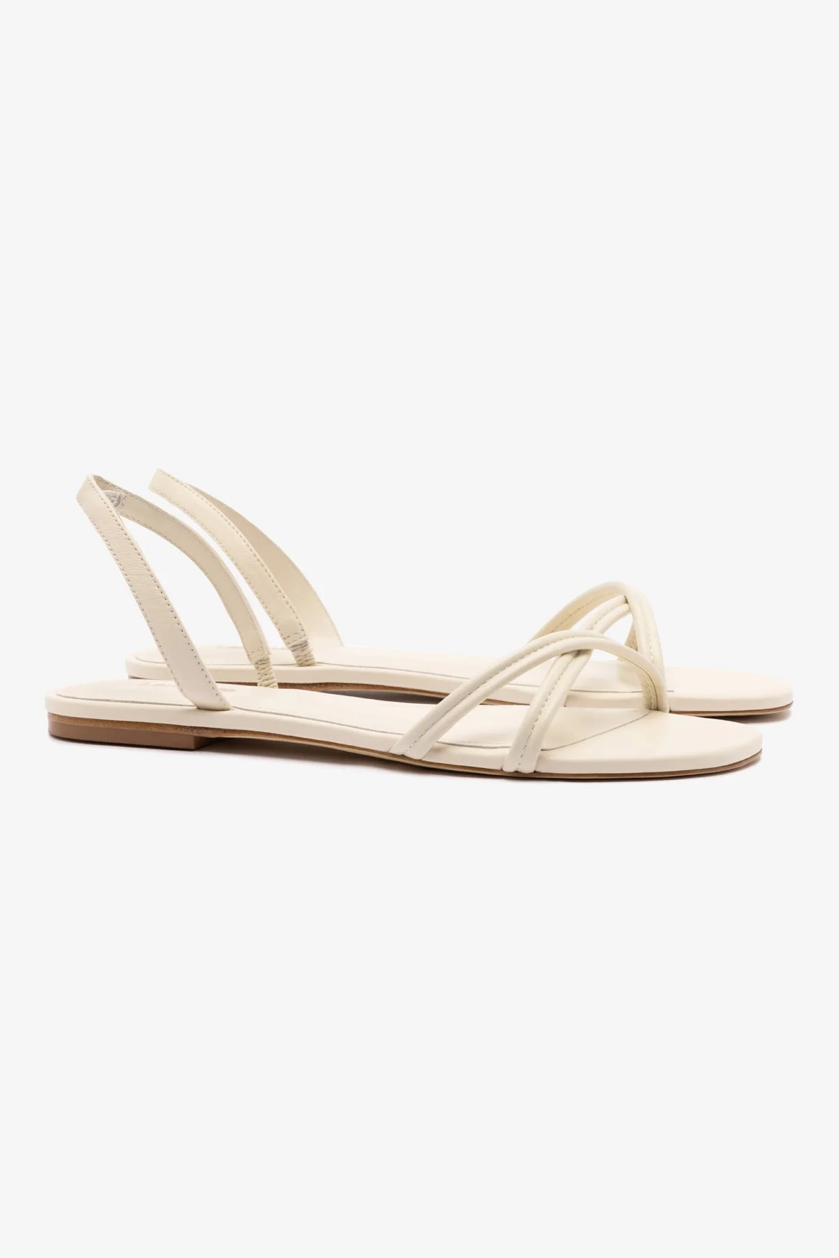 Annie Flat In Ivory Leather