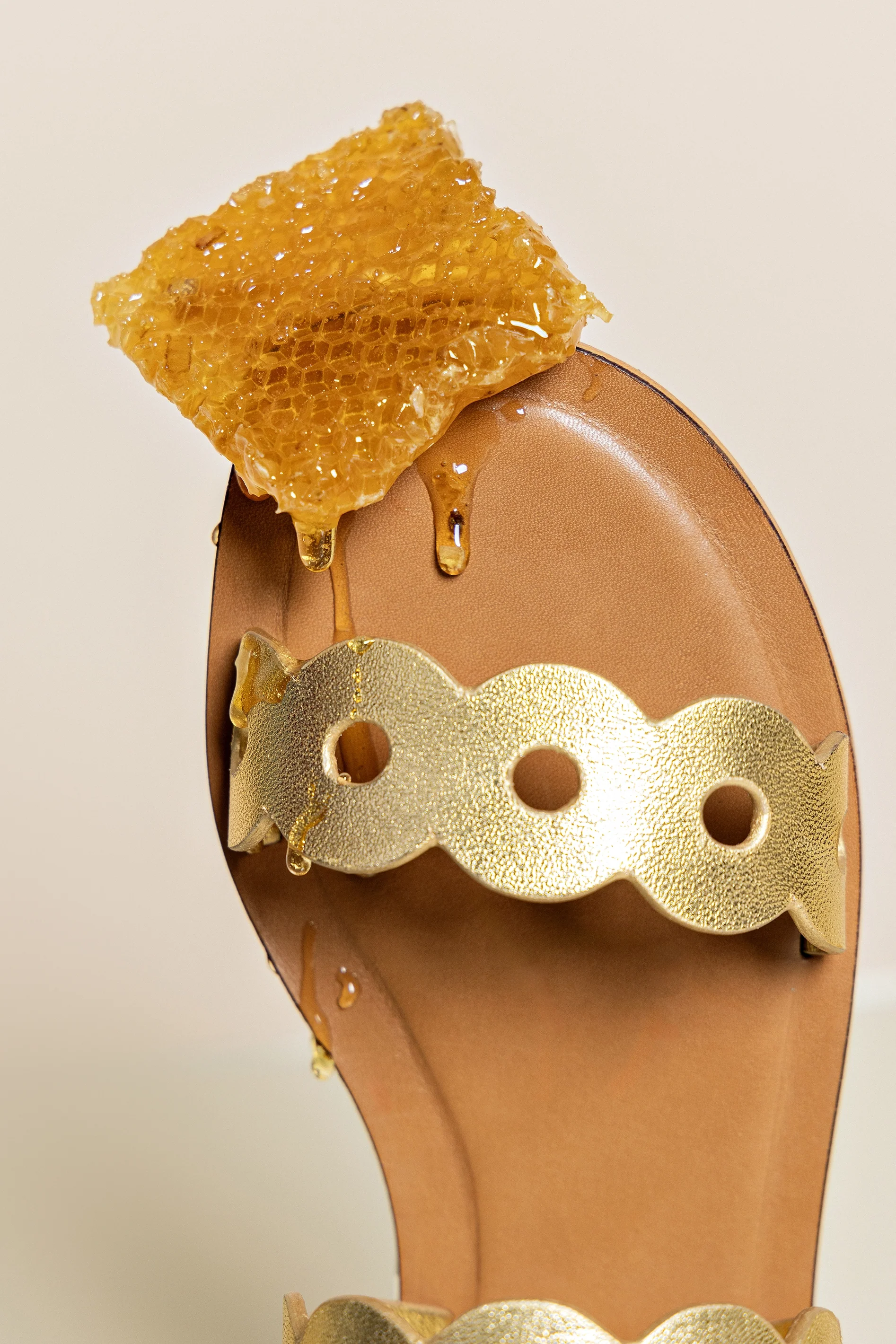 Florence Flat Mule In Gold Metallic Leather