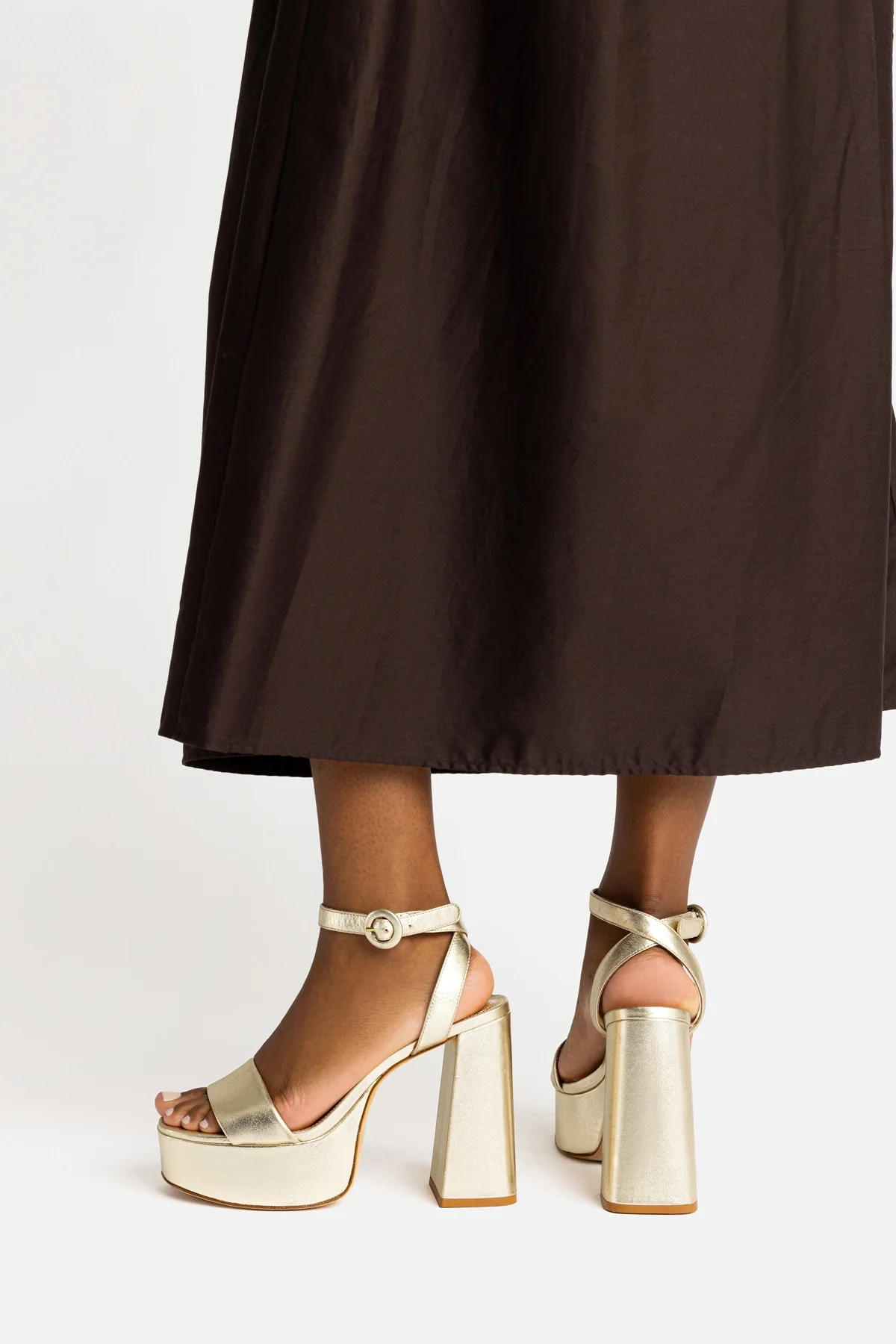 Dolly Sandal In Gold Metallic Leather