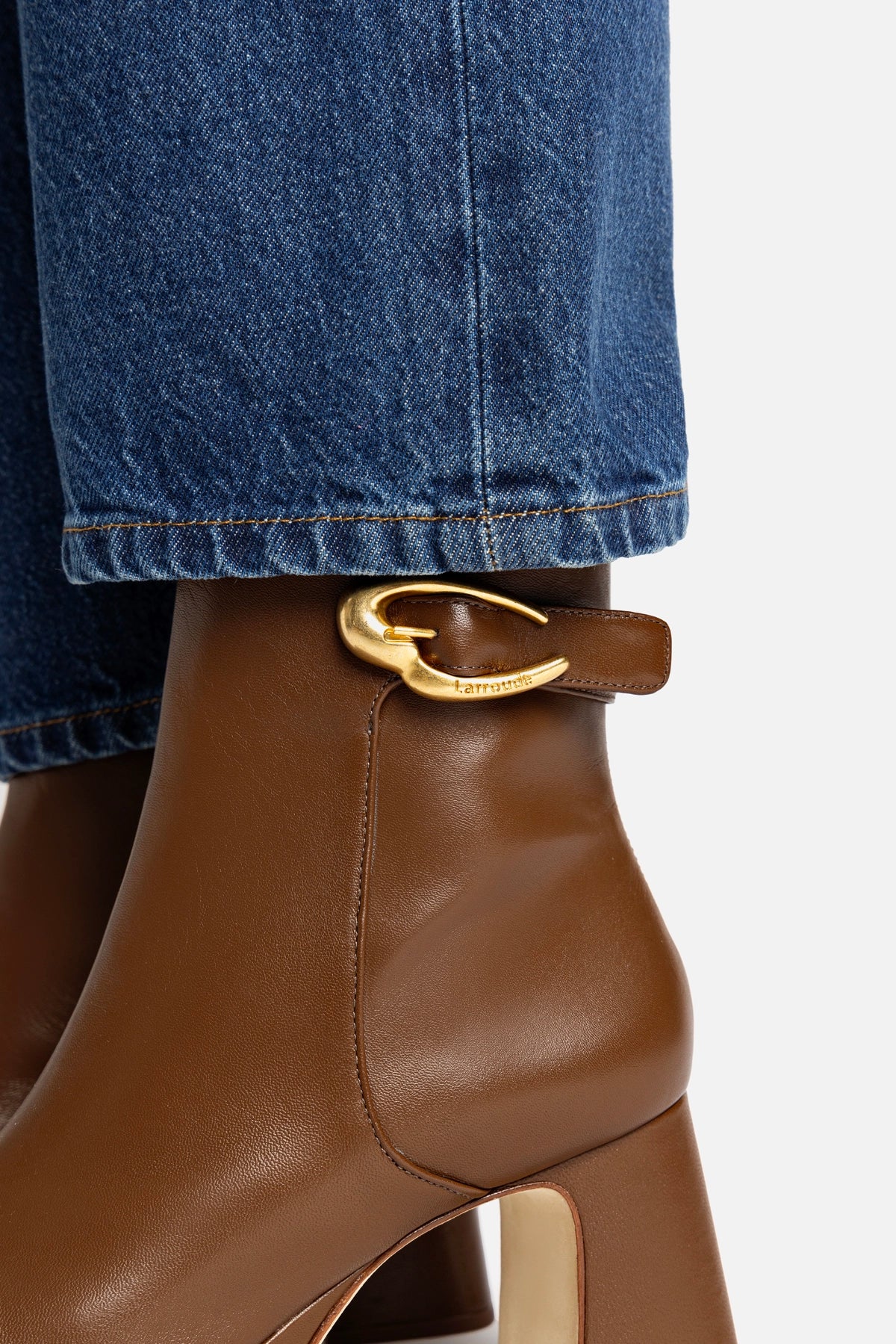 Dolly Verona Low Boot In Burnt Umber Leather