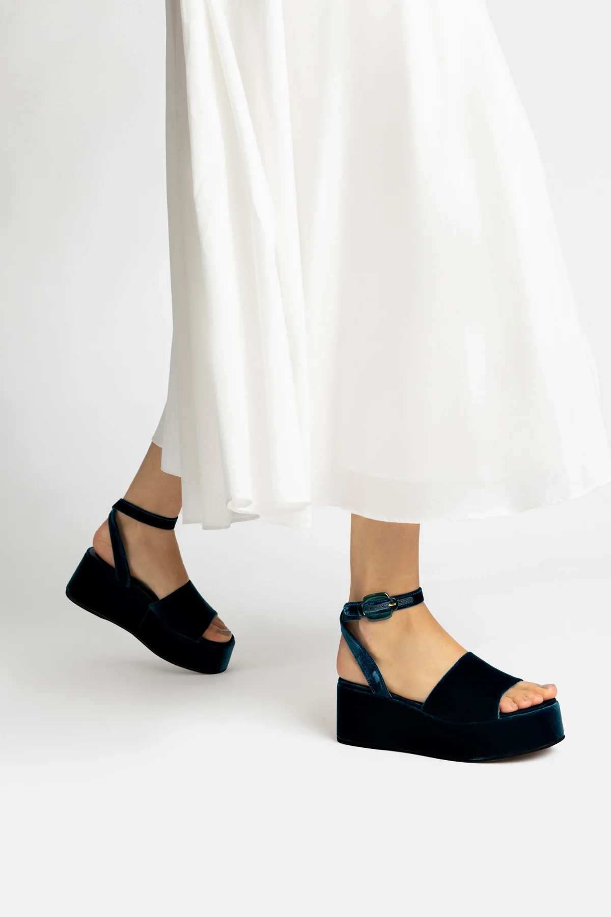 Charli Flatform Sandal In Deepsea Velvet