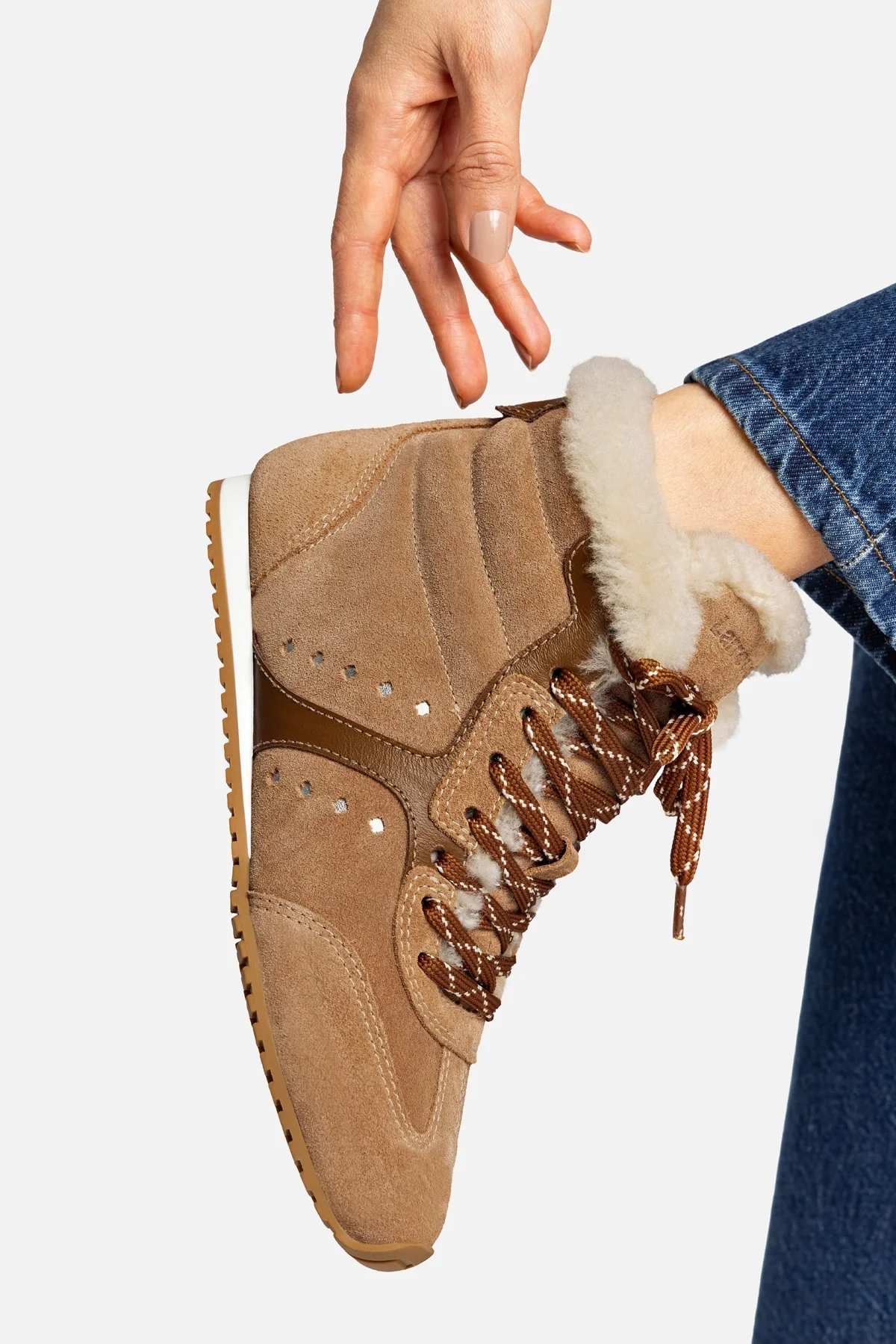 Stella Mid Sneaker In Peanut Suede And Natural Shearling