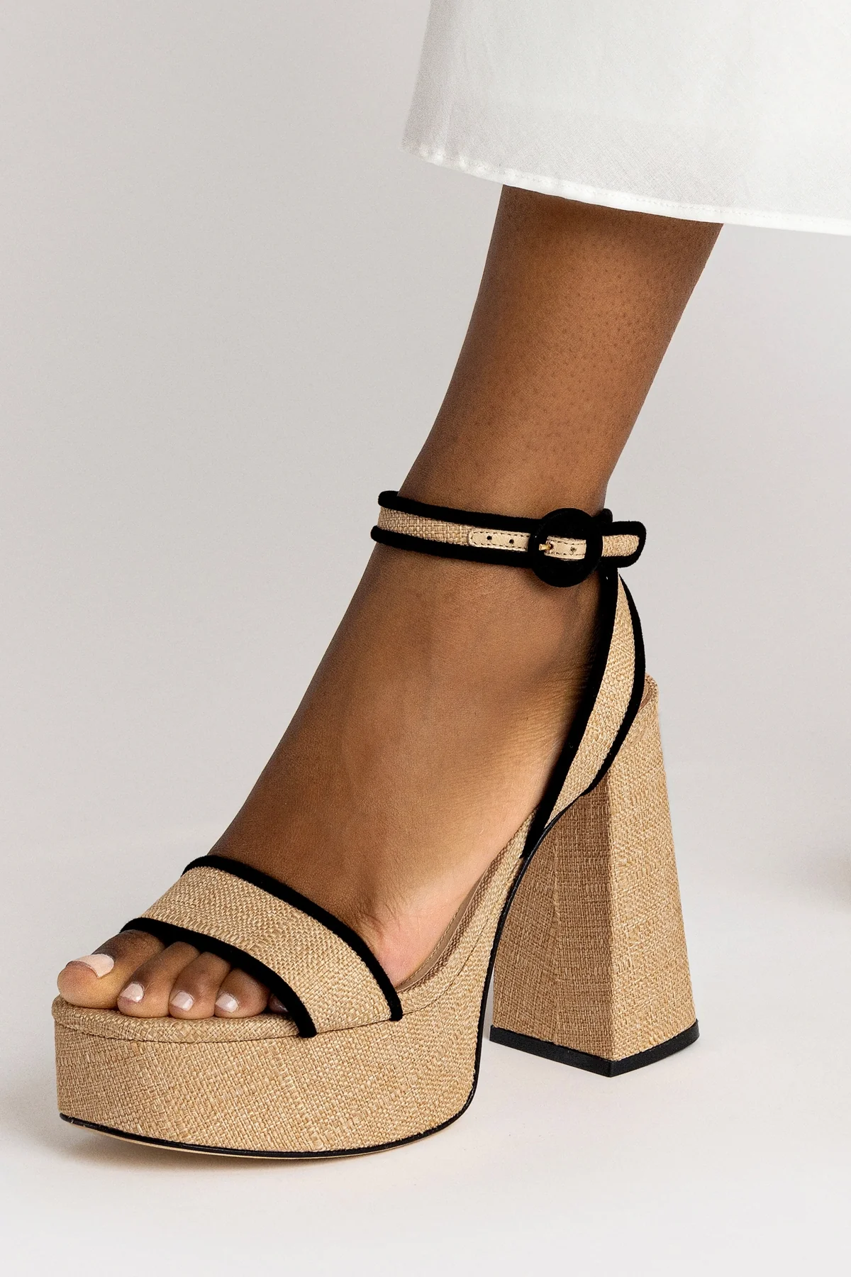 Dolly Sandal In Beige Raffia and Black Trimming