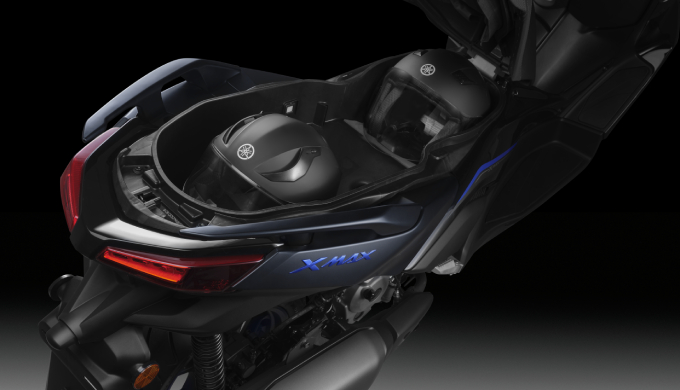 YAMAHA-TMAX