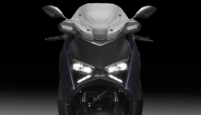 YAMAHA-TMAX