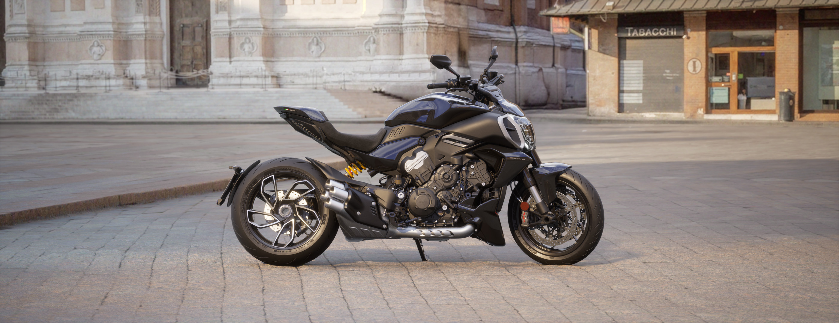 Ducati-Diavel V4