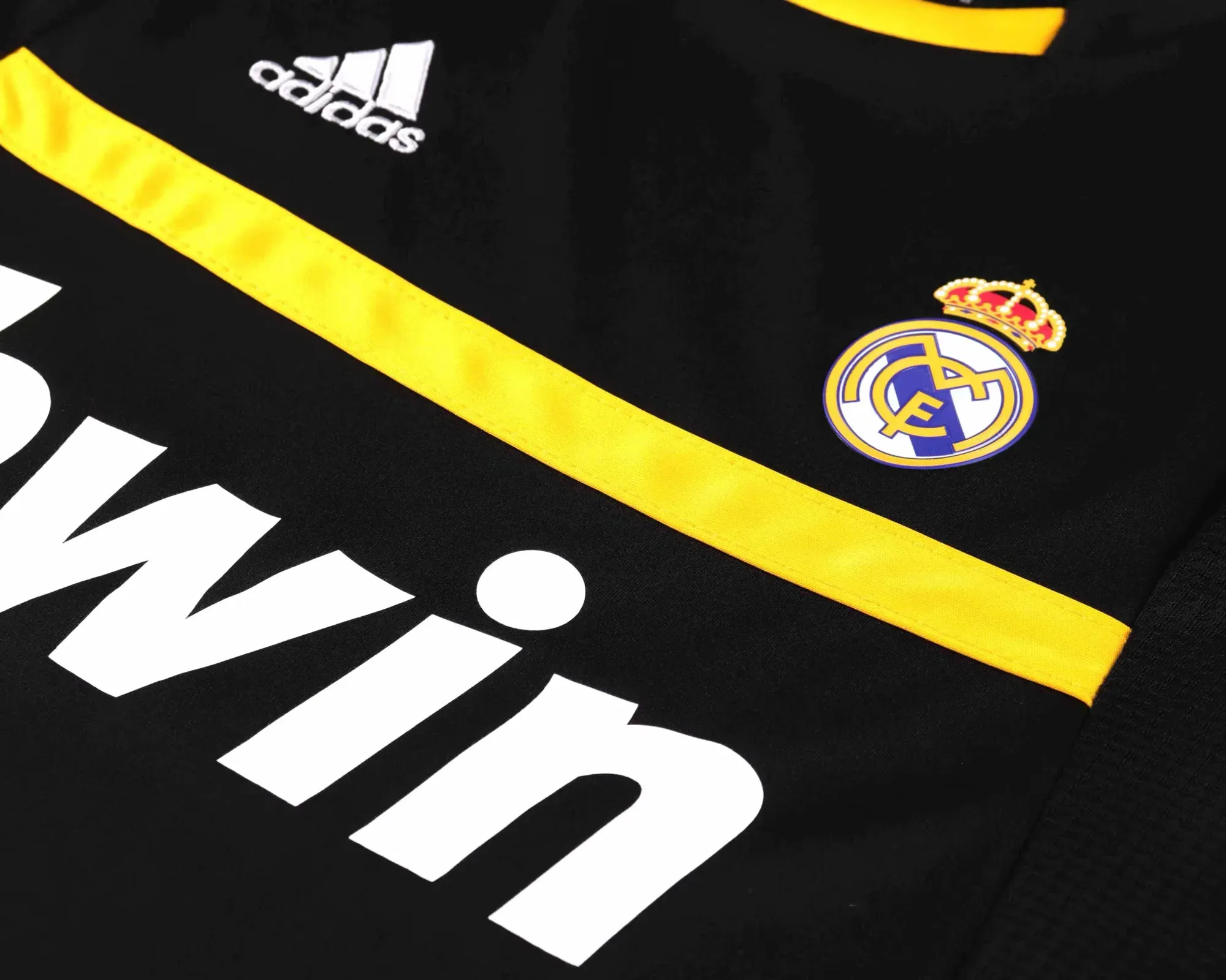 Kids Real Mαdrid 11/12 Goalkeeper Black Kit 16-28