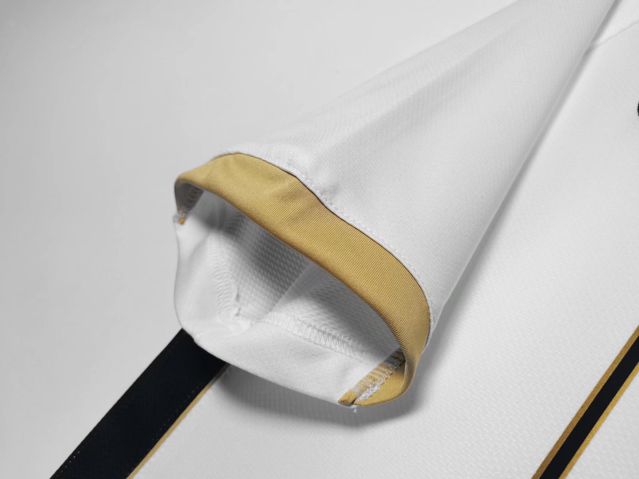 Retro Manchester United 2006/07 Away