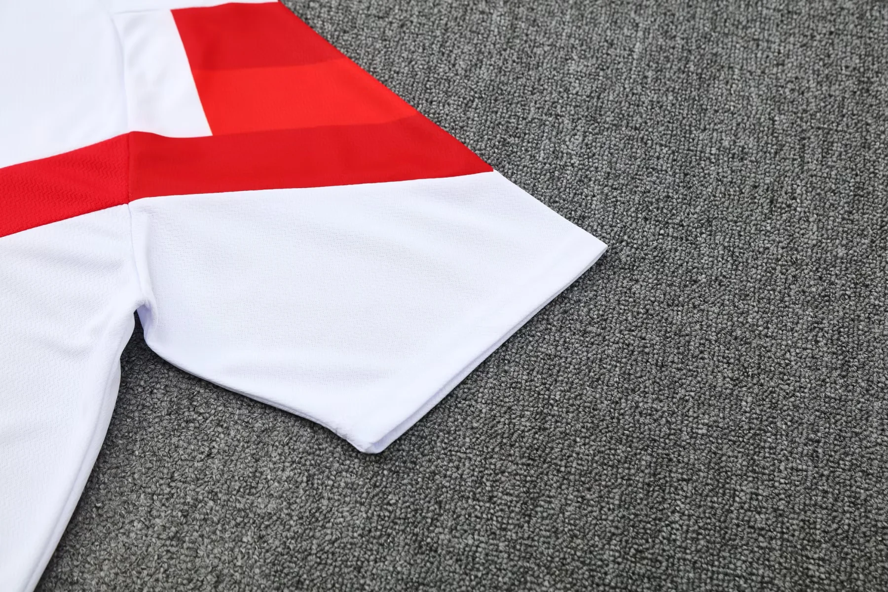 Bayern München 25/26 Short Sleeves Training suit White