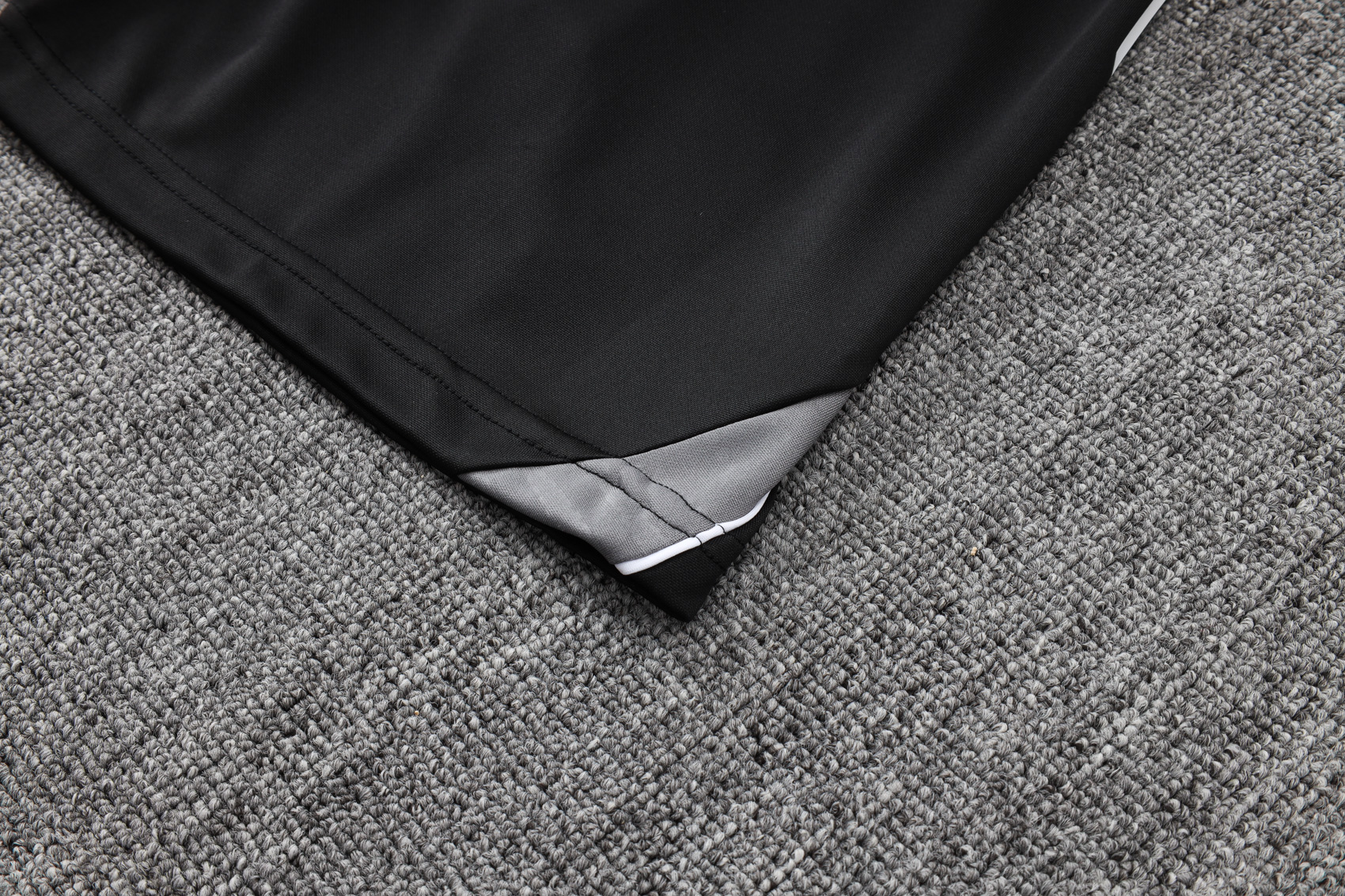 Arsenαl 2526  Sleeveless training suit D2552