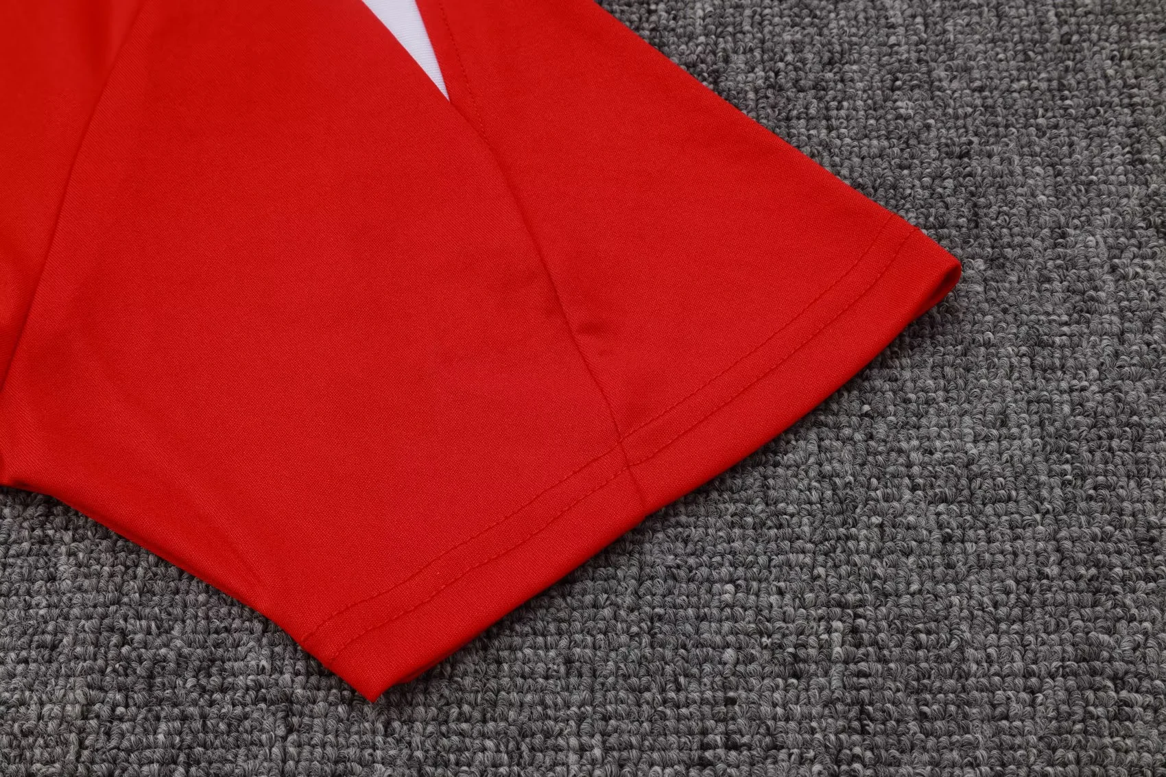 Paris training suit Red D1291