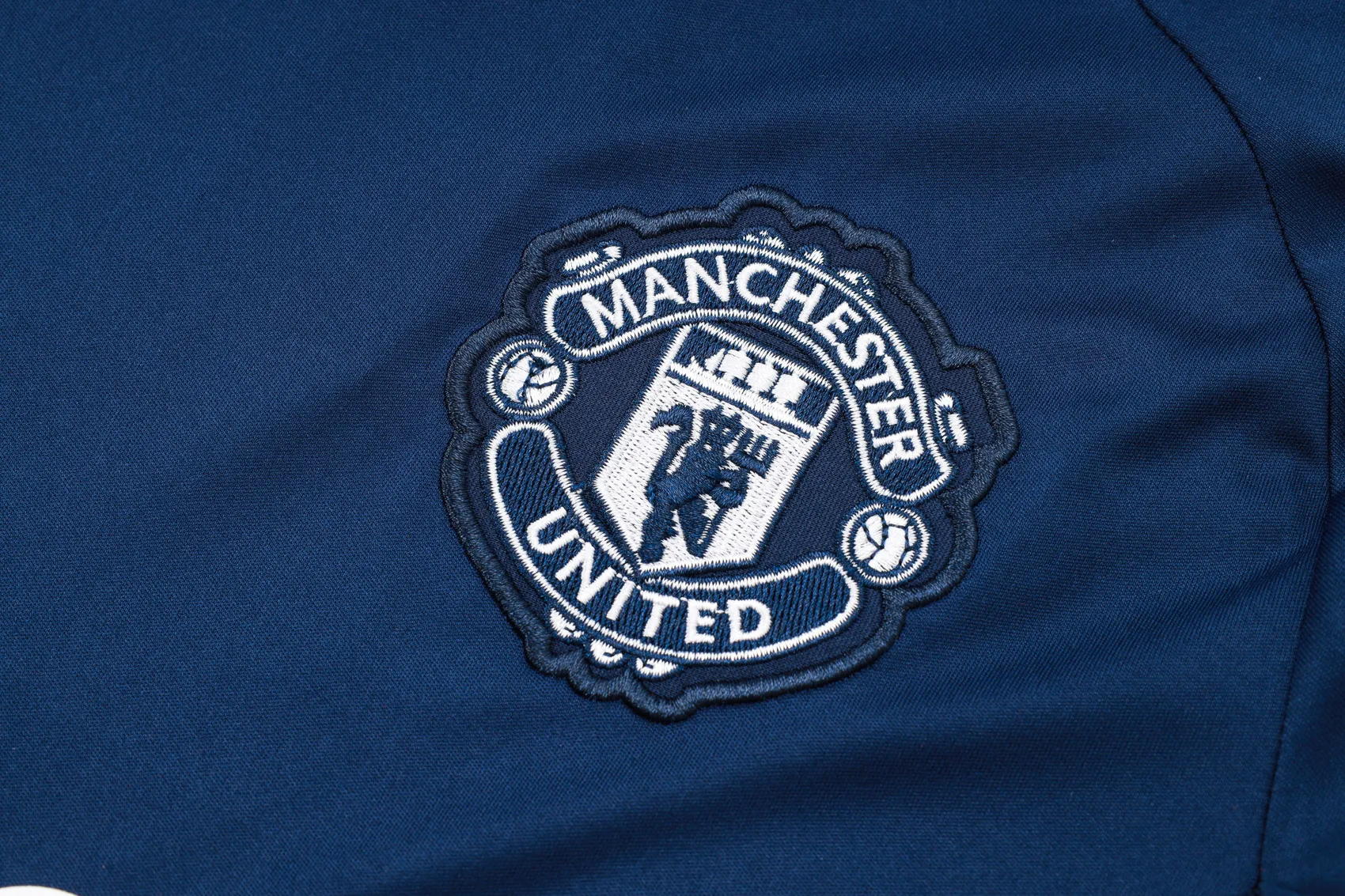 Manchester United  Sleevesless Training Suit D1112