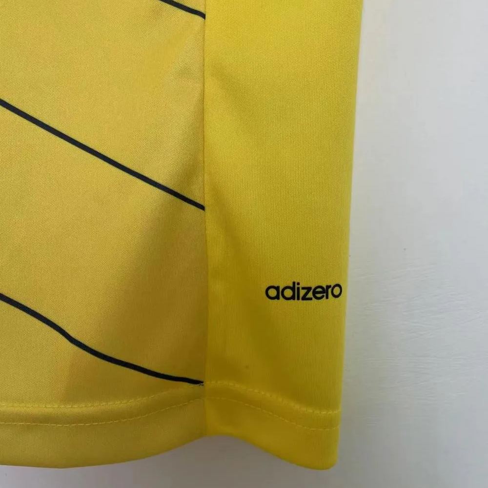 Retro Colombia 2014 home kit