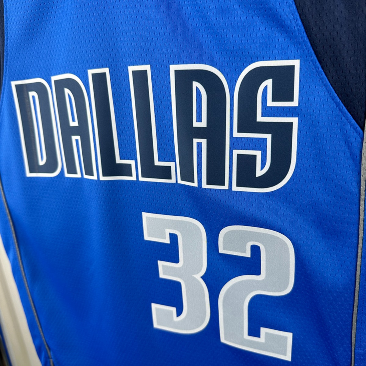 Dallas Mavericks Blue #32