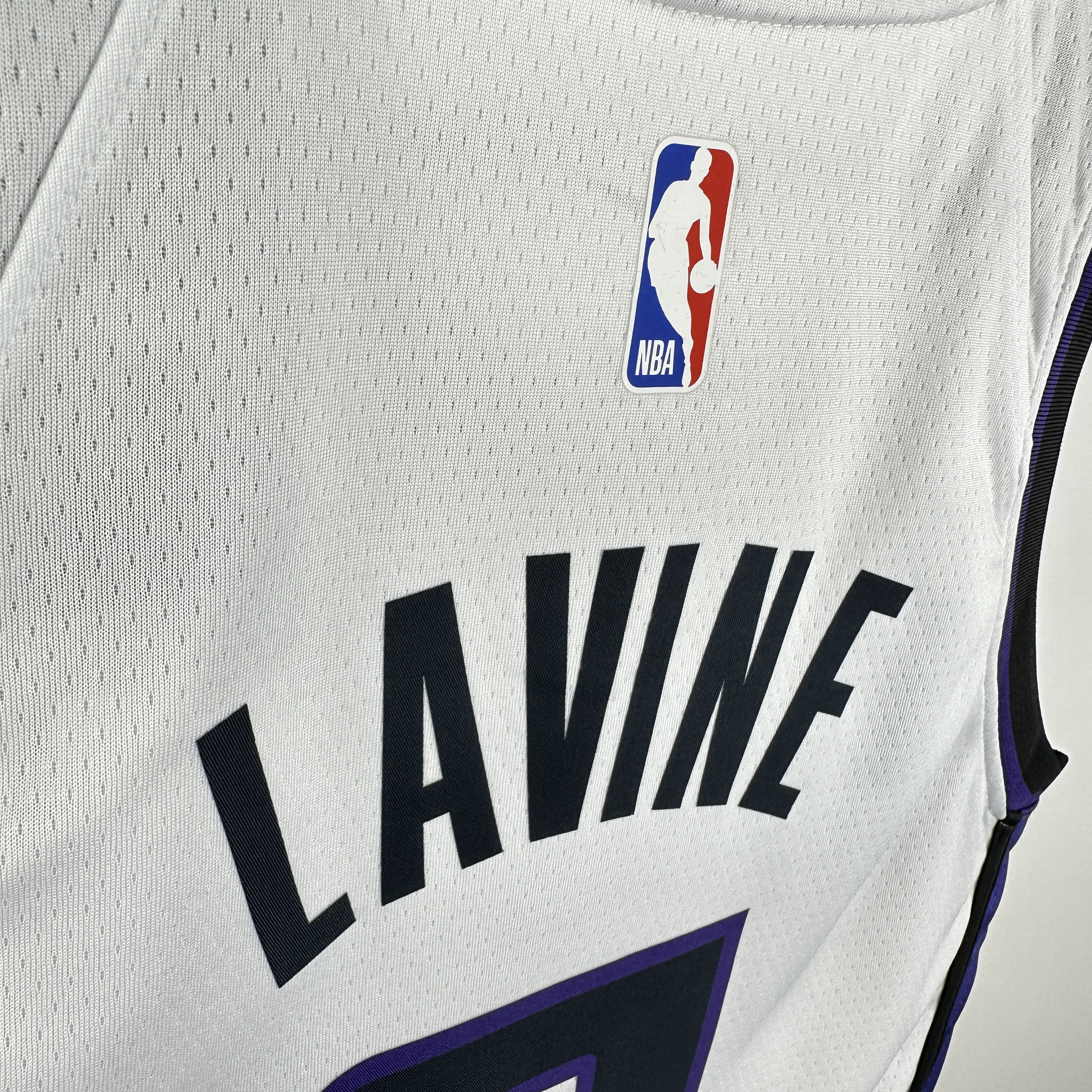 24 SEASON SACRAMENTO KINGS Home  #8 Lavine