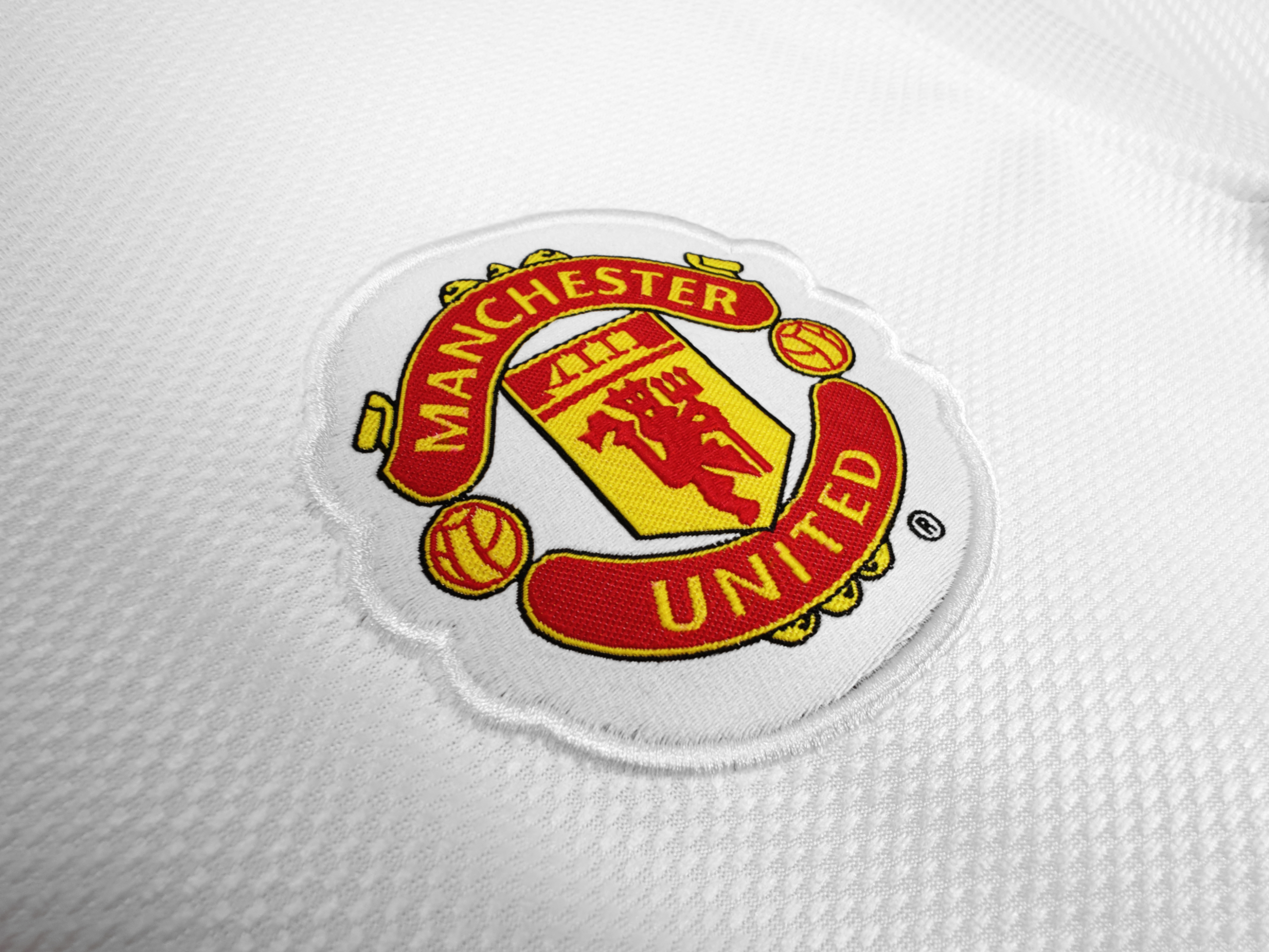 Retro Manchester United 08/09 Away White Long Sleeves