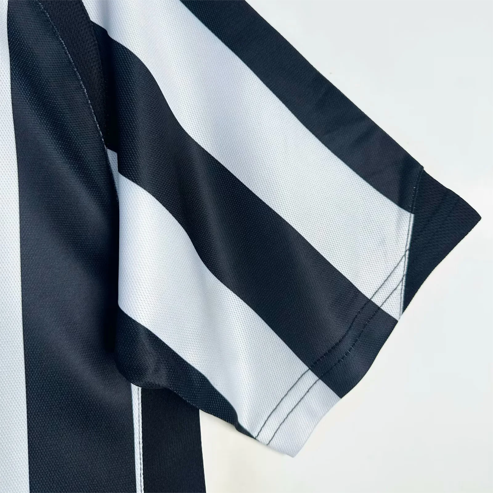 Retro  Juventus 2005/06 Home