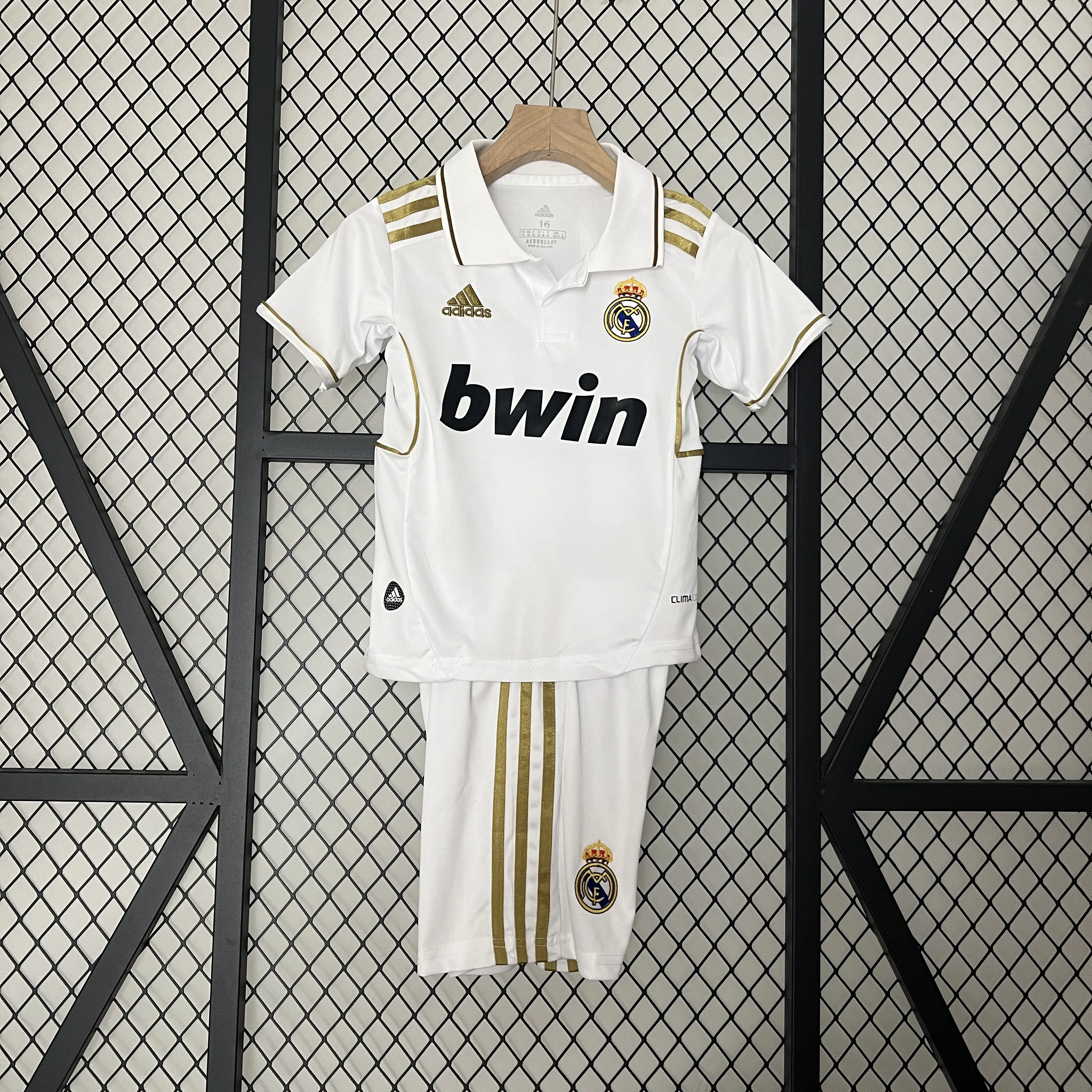 Kids Reαl Mαdrid 11/12 Home kit