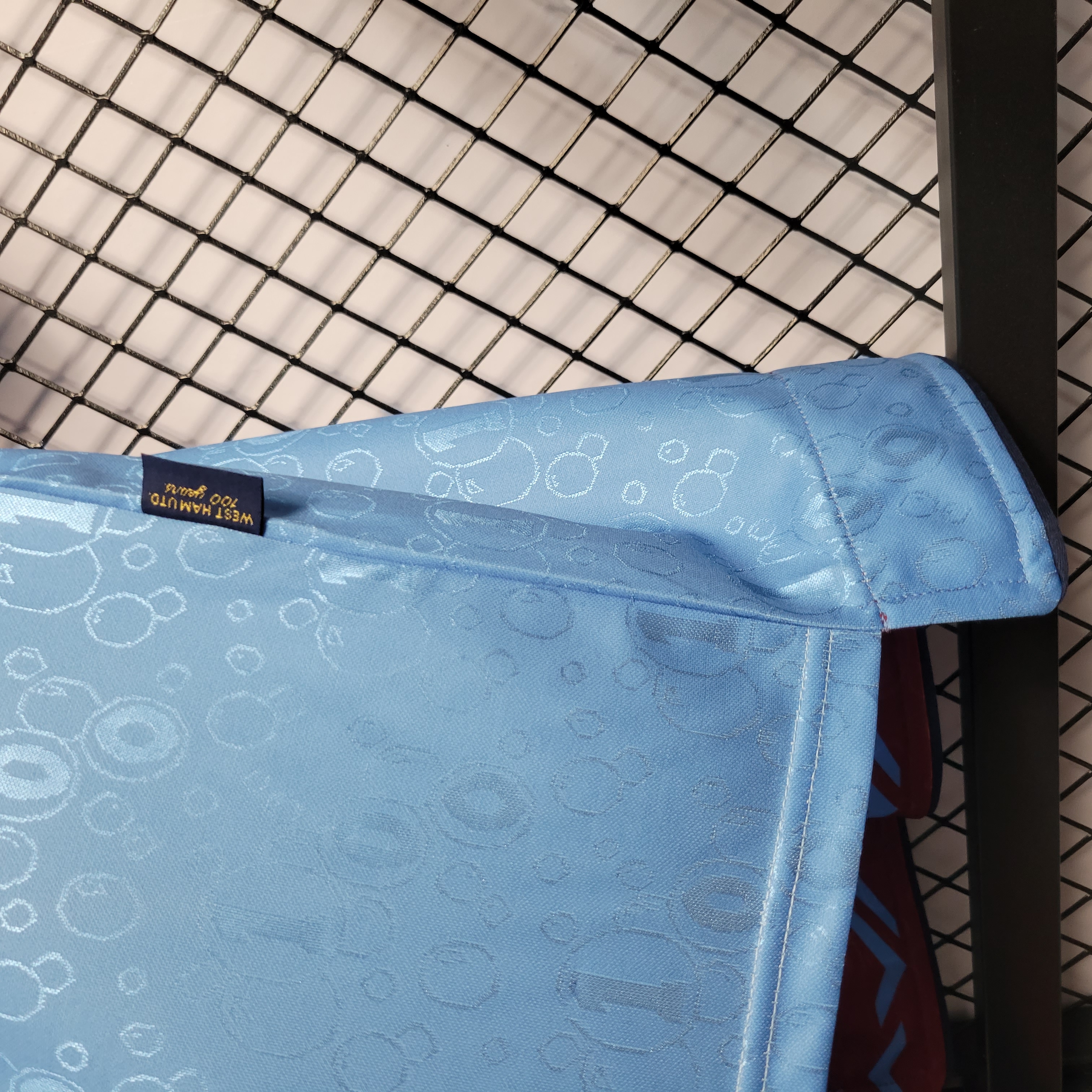 Retro  1995-97 West Ham Away