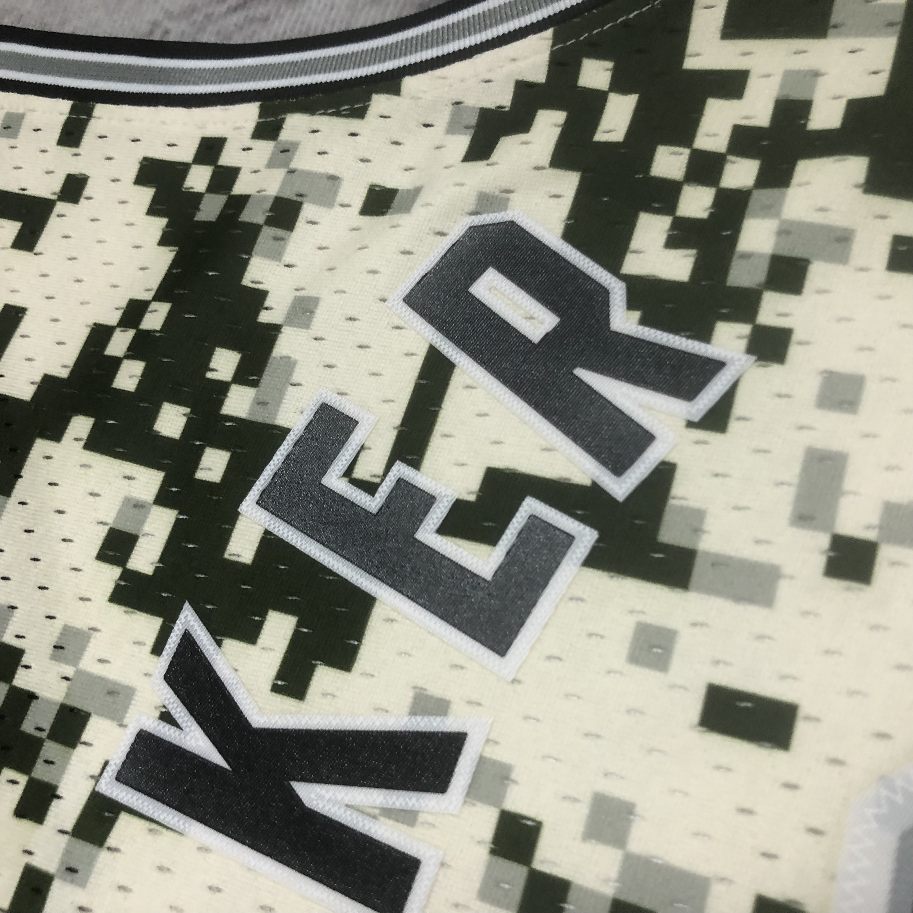 MN Heat Press Retro: San Antonio Spurs 13/14 Season #9