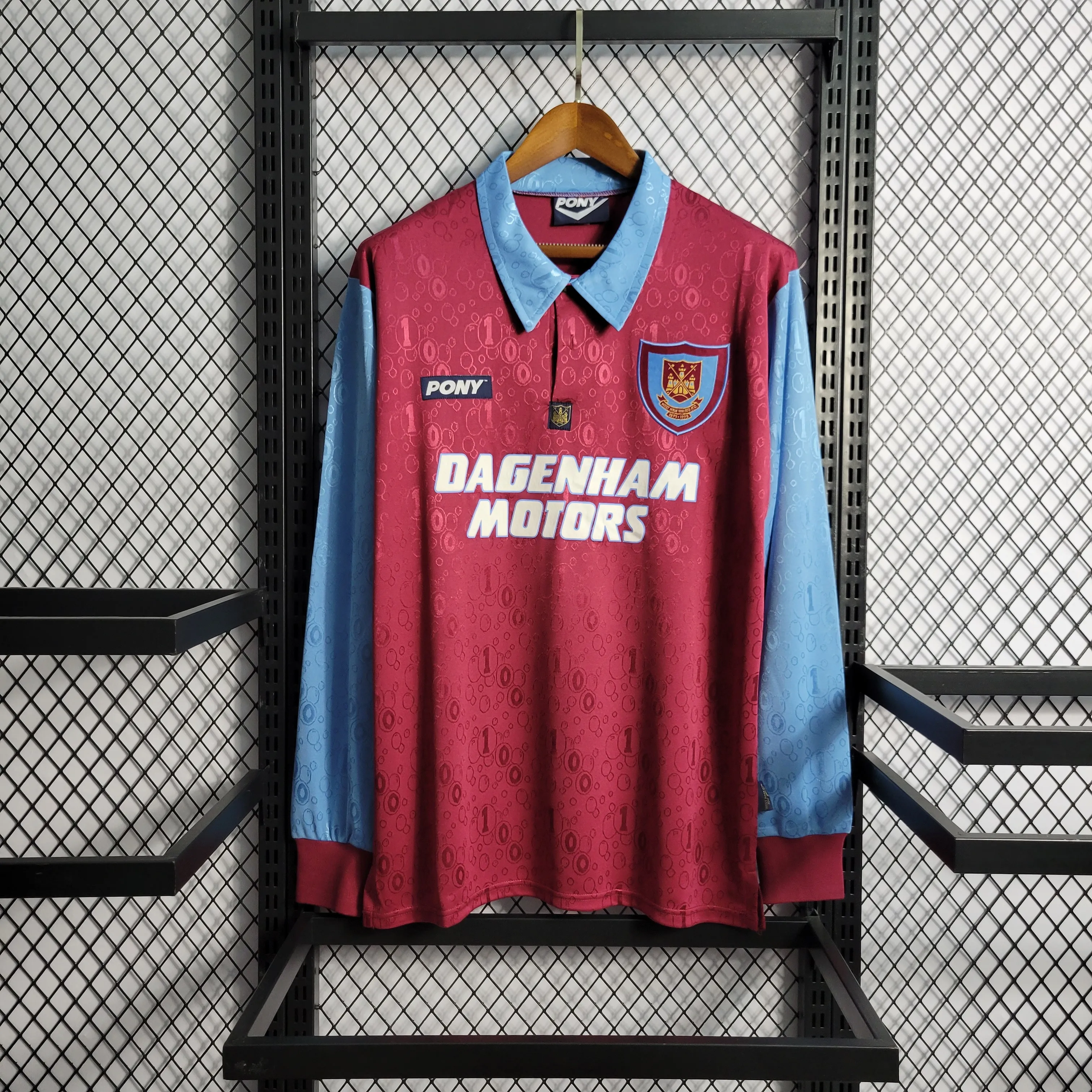 Retro 1995-97 West Ham Long Sleeves Home Red