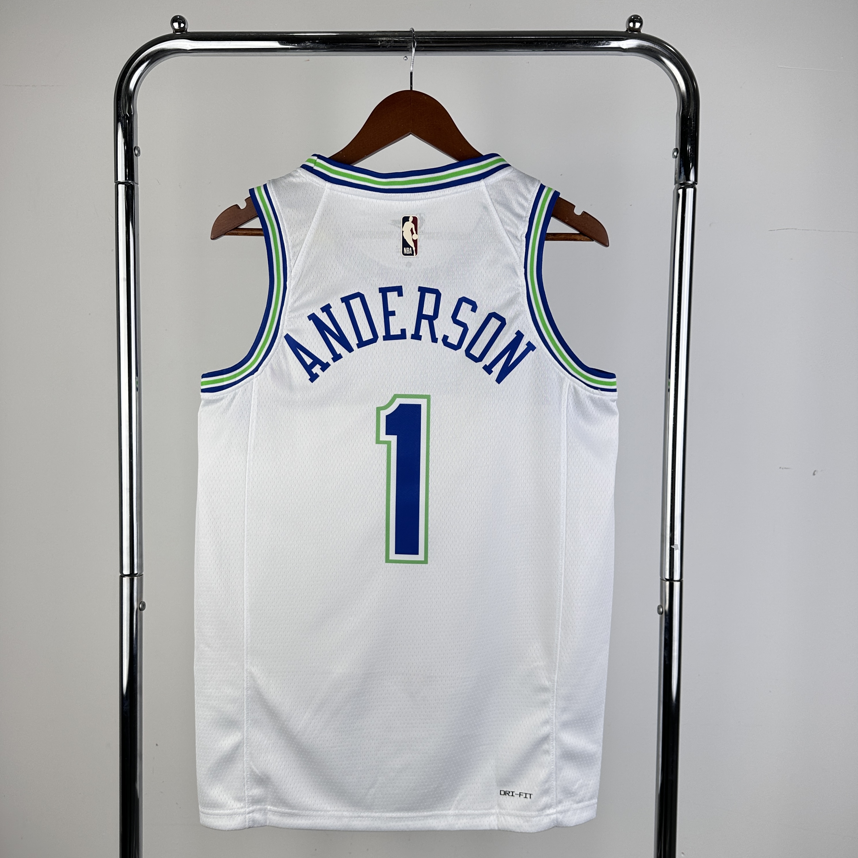 24 SEASON MINNESOTA TIMBERWOLVES WHITE  NO.1 ANDERSON