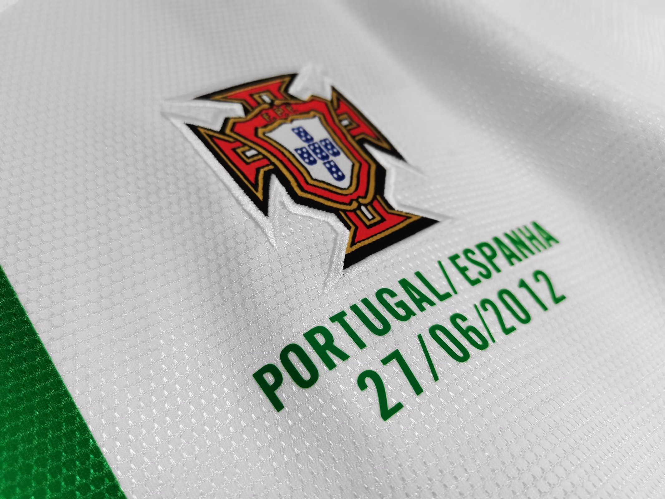 Retro  Portugal 2012/13 Away Long Sleeves White
