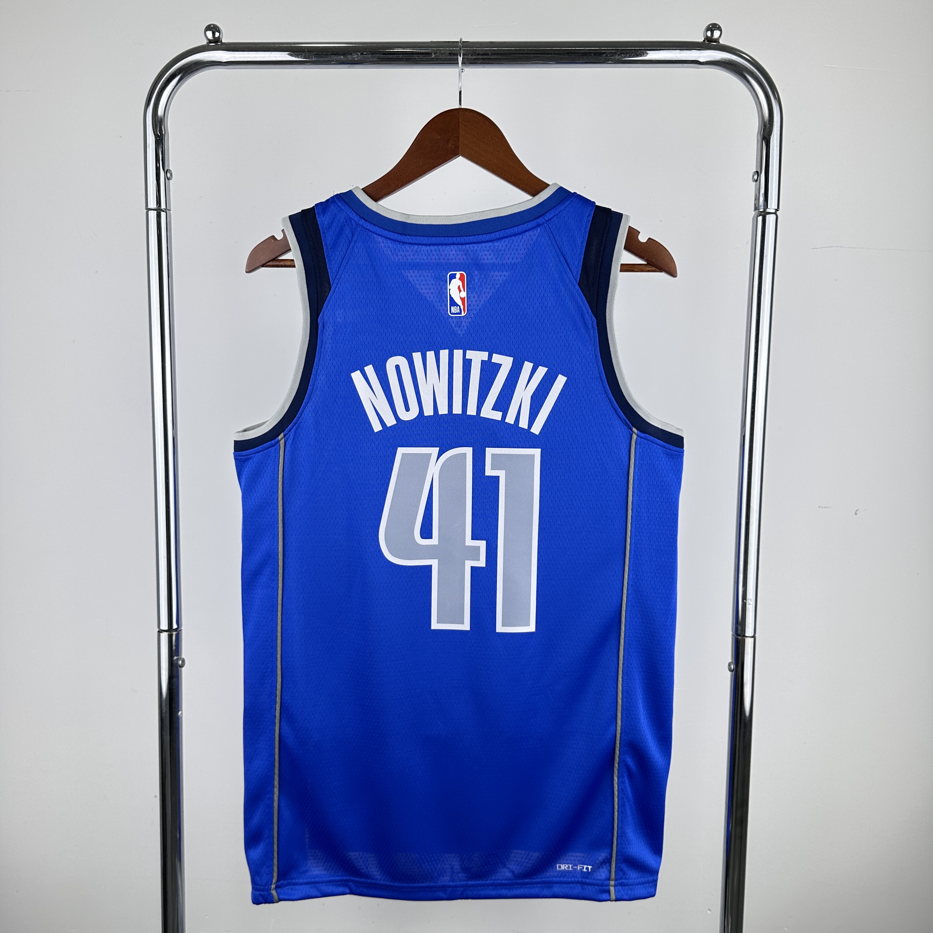 Dallas Mavericks Blue #41