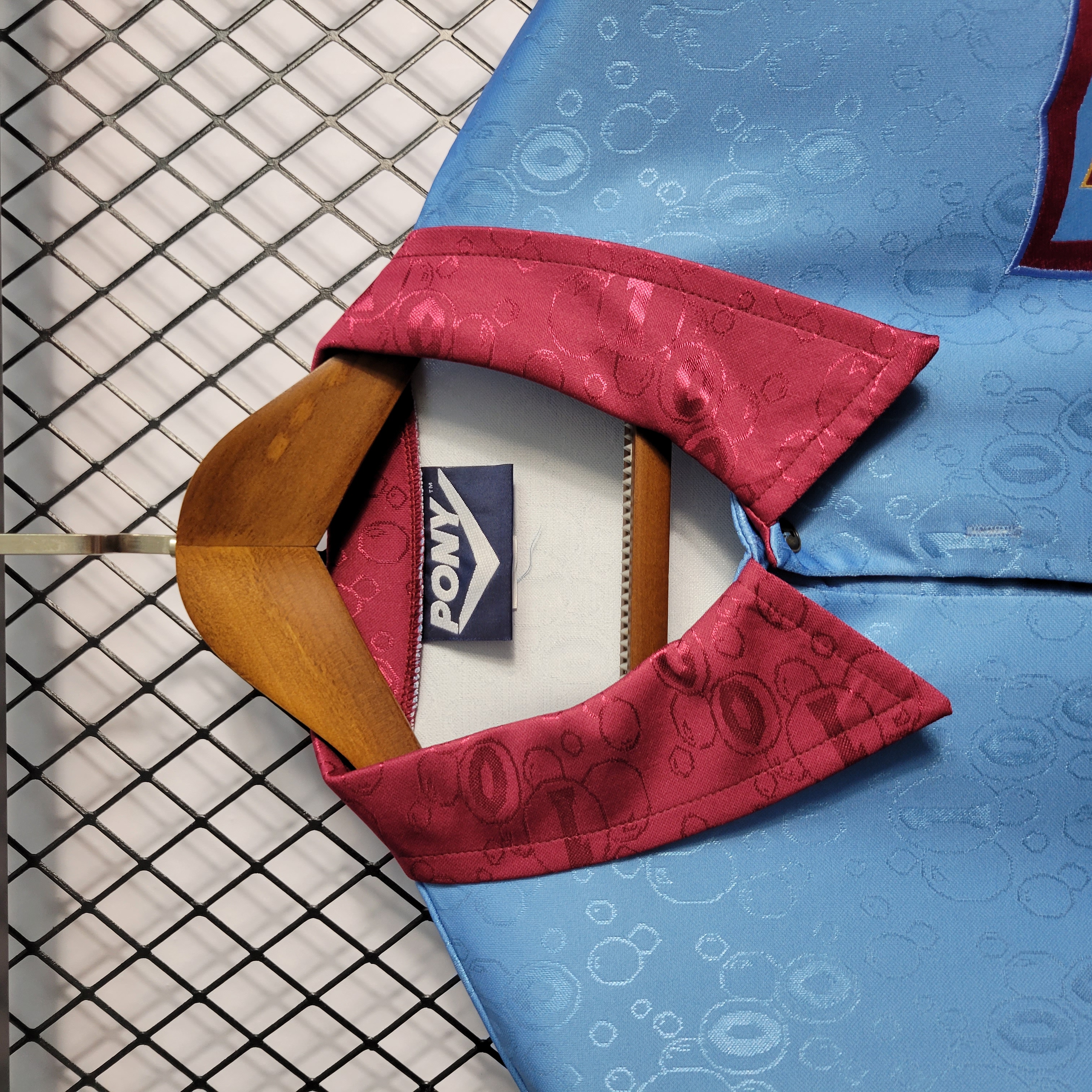 Retro  1995-97 West Ham Away