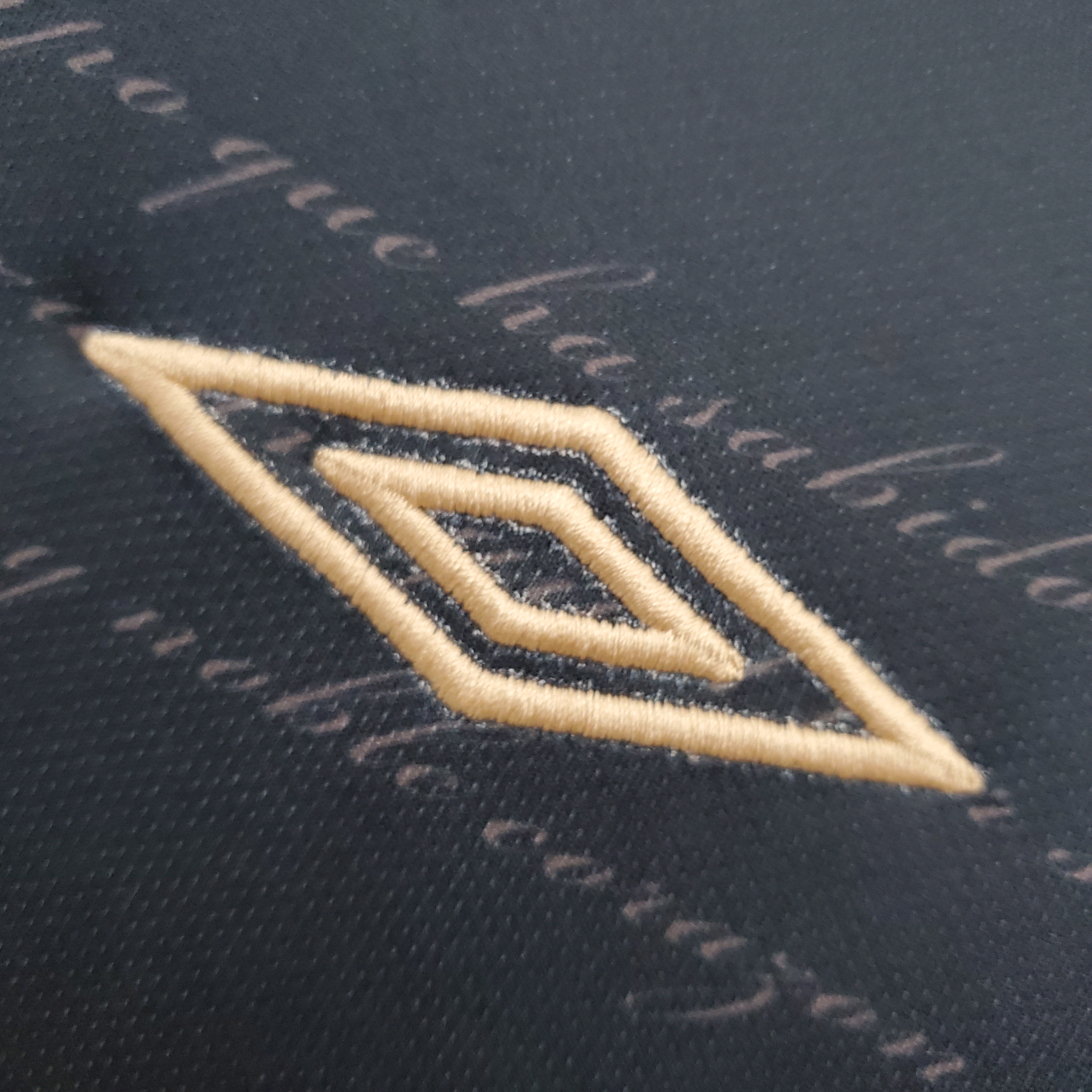 Colo-Colo 2011 Away Kit S-XXL