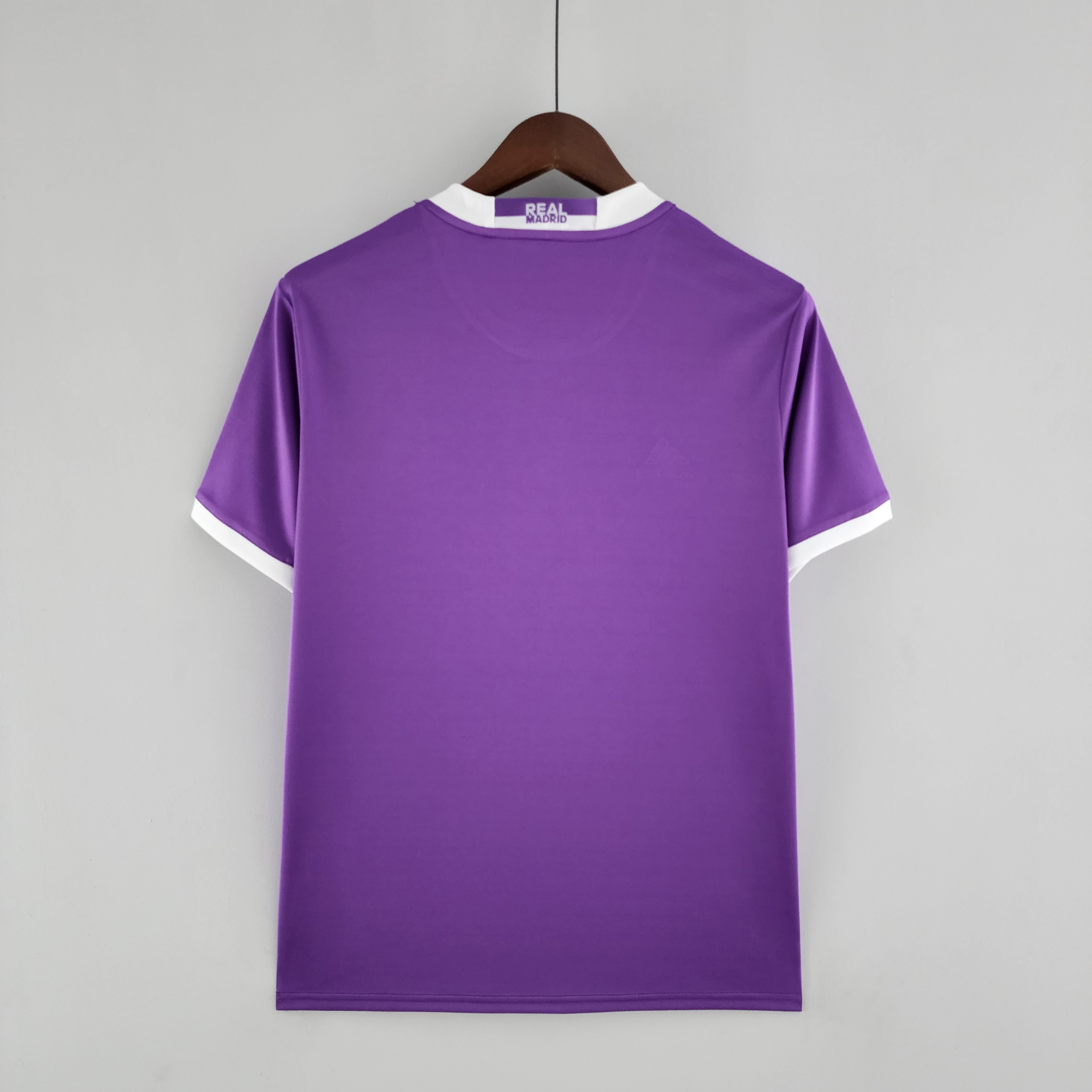 Retro  Real Mαdrid 2016/17 Away Purple