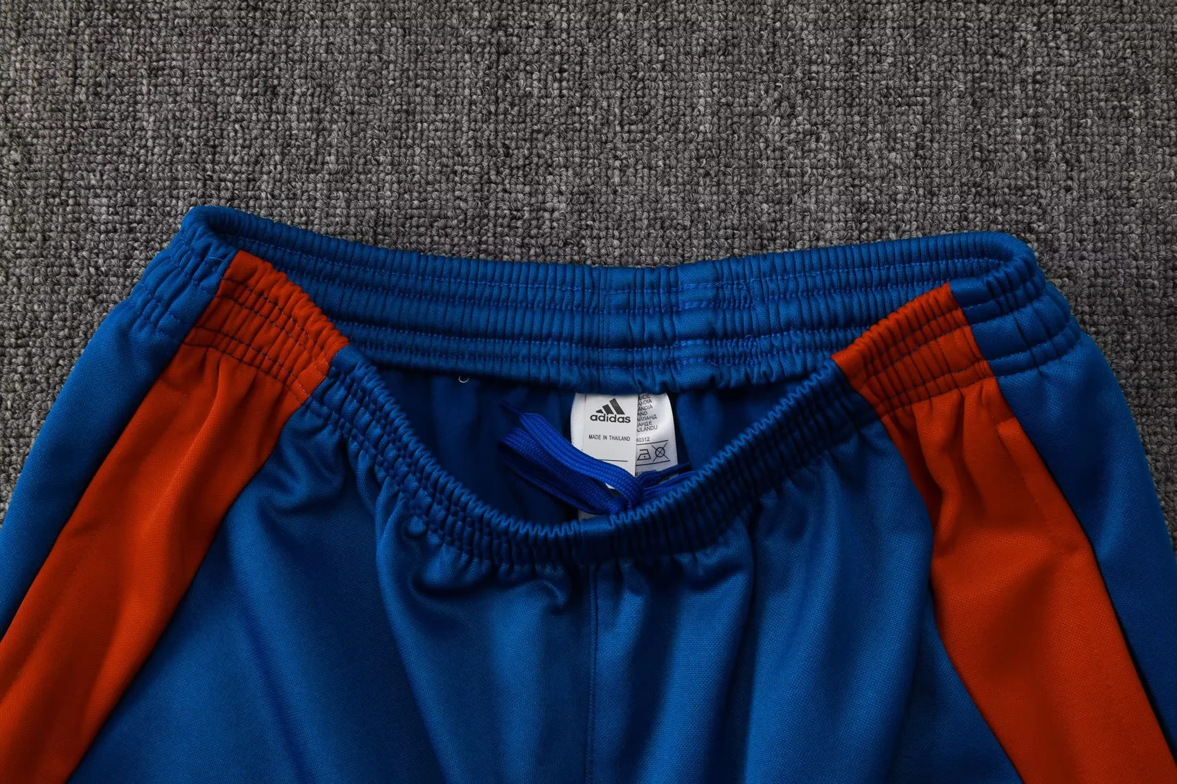 Adult/ Kid Half-zipper Hooded Spain Training Suit