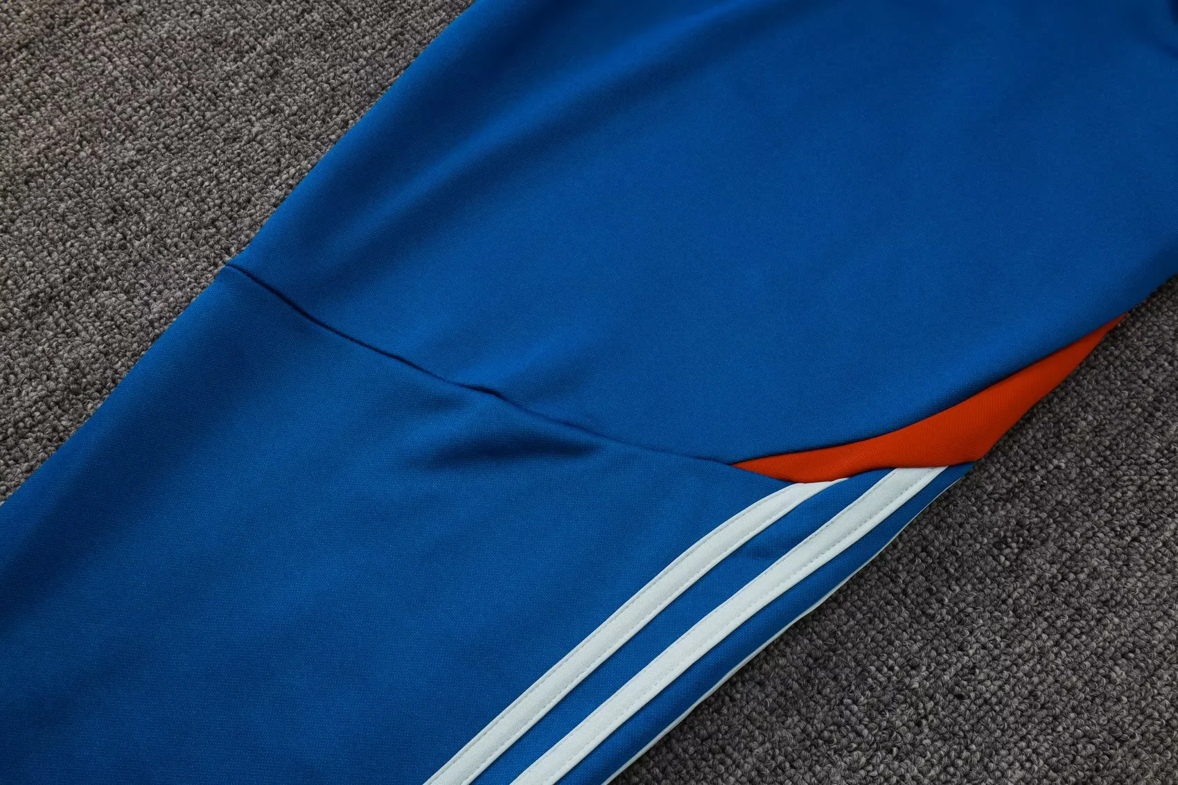 Adult/ Kid Half-zipper Hooded Spain Training Suit