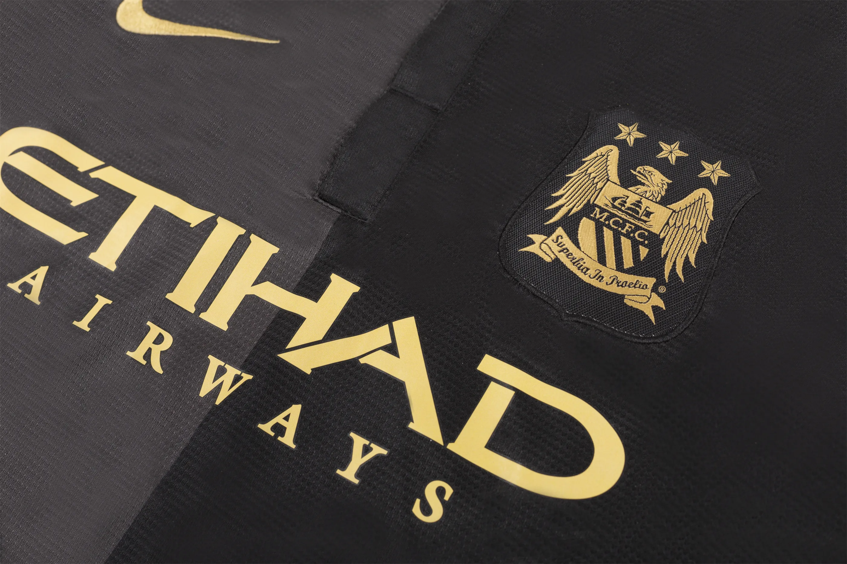 Retro Manchester City 13/14 Away