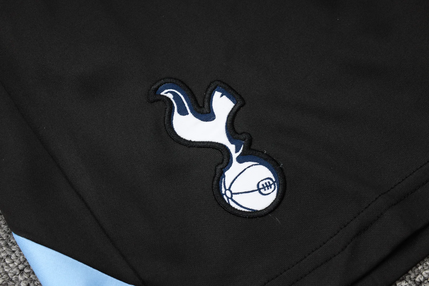 Tottenham Hotspur  Hotspur 2425 Short Sleeves Training Suit D1089