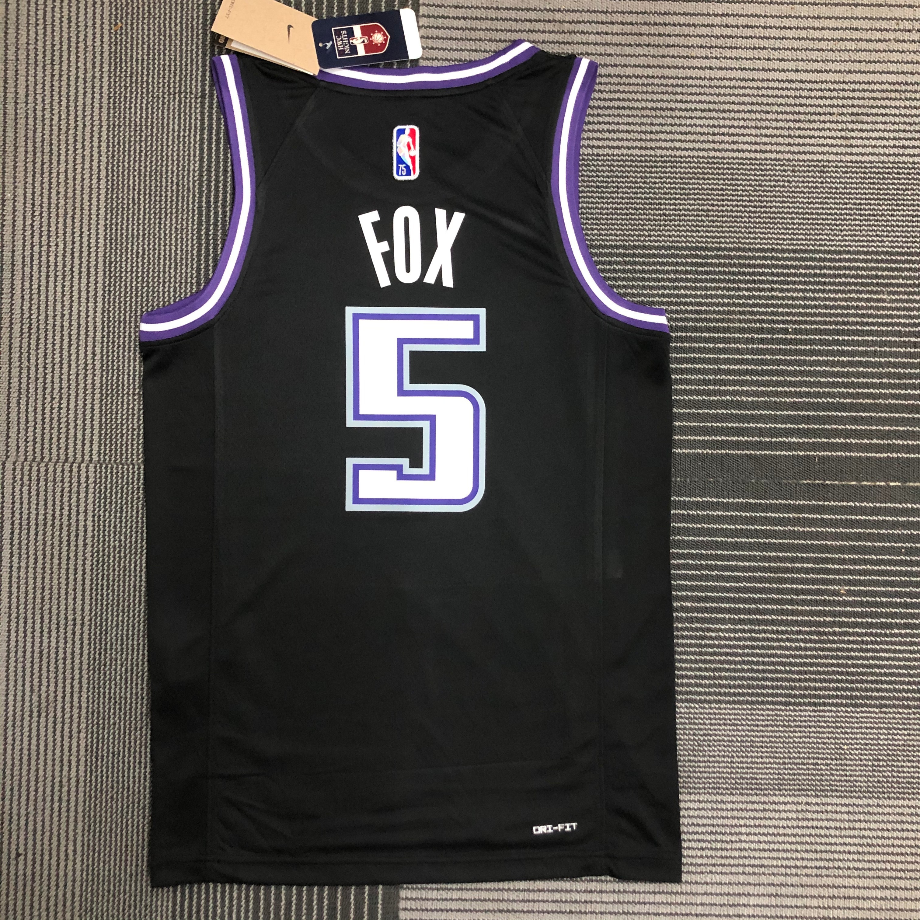 22 SEASON SACRAMENTO KINGS CITY  #5 FOX