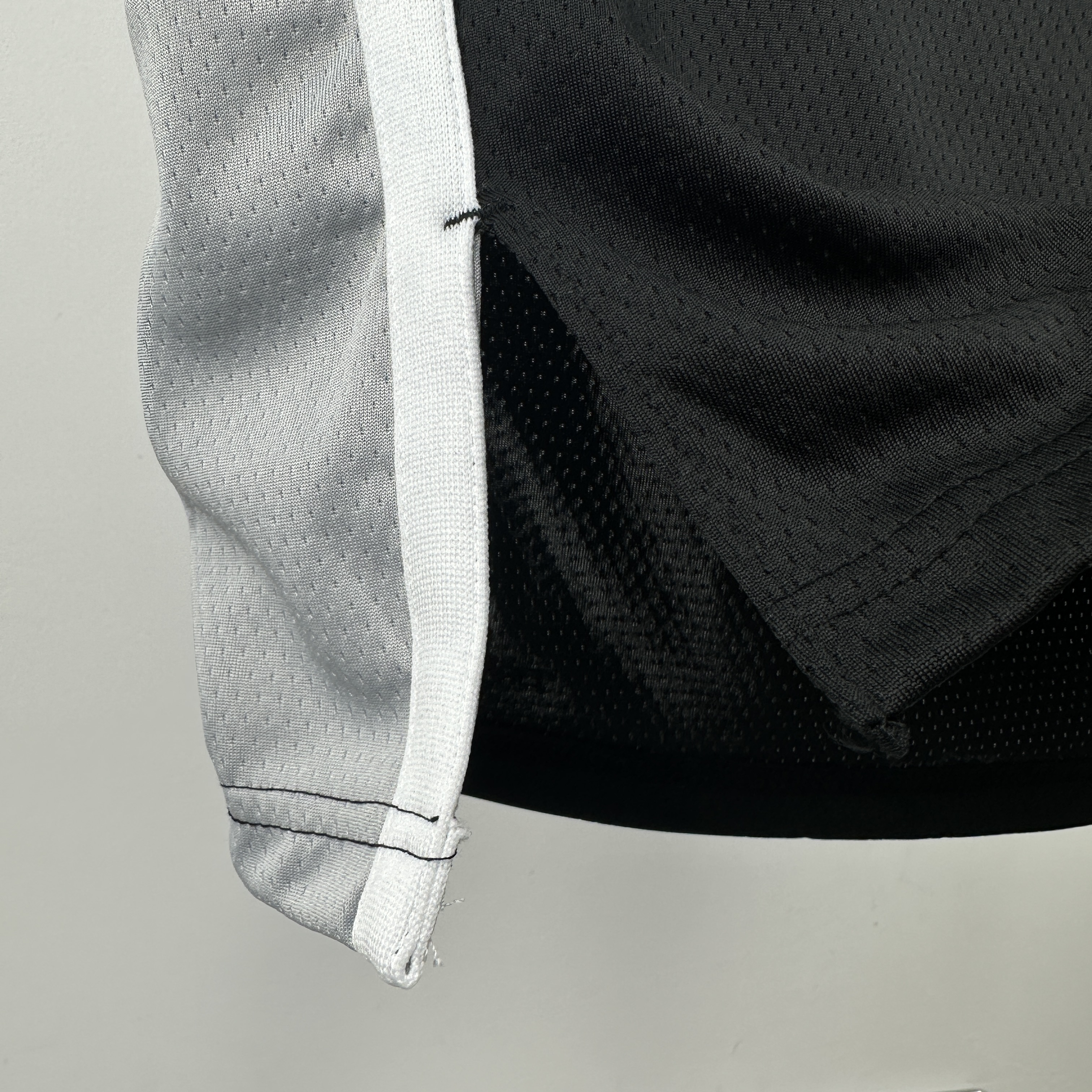 SAN ANTONIO SPURS Black  #4 FOX